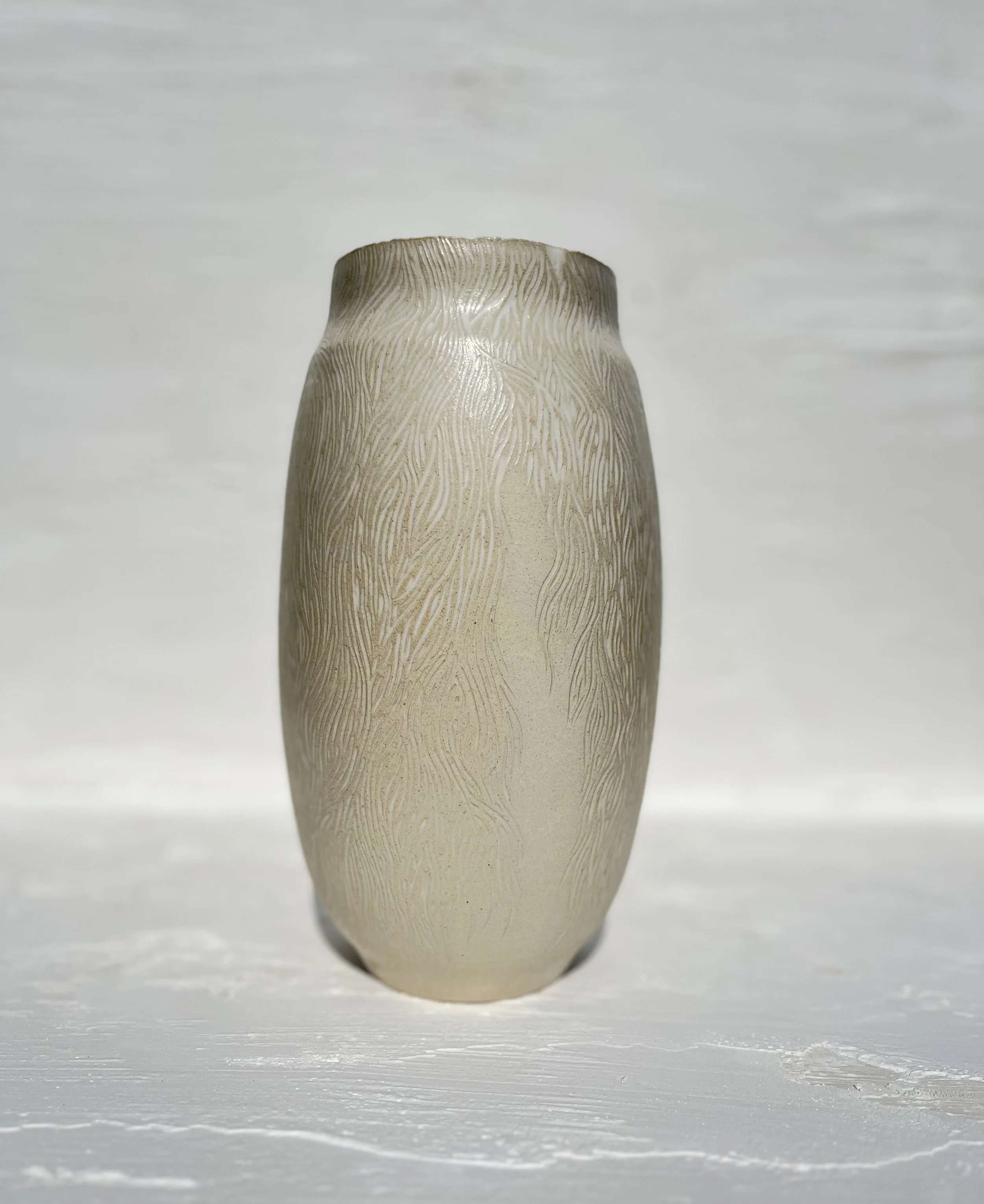 AURELIE CALLIGARIS CERAMIQUES SCULPTURE VASE GRAVÉ