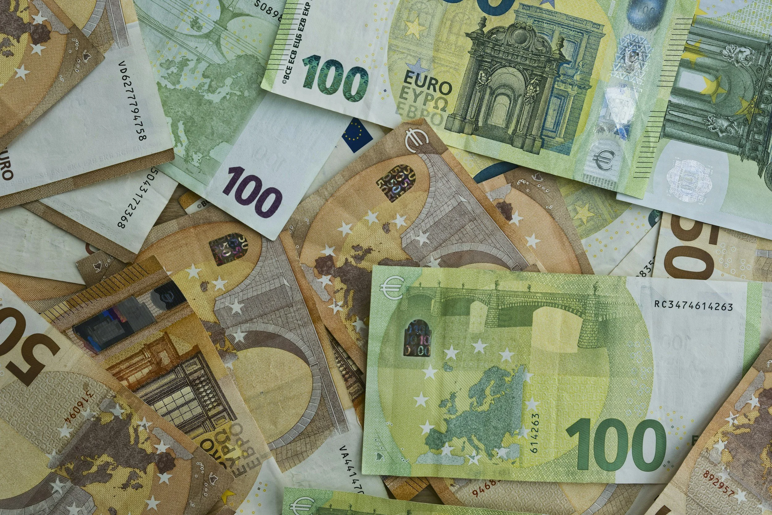 Global and Luxembourgish News: 18th November.- 7th December 2025 (Copy)