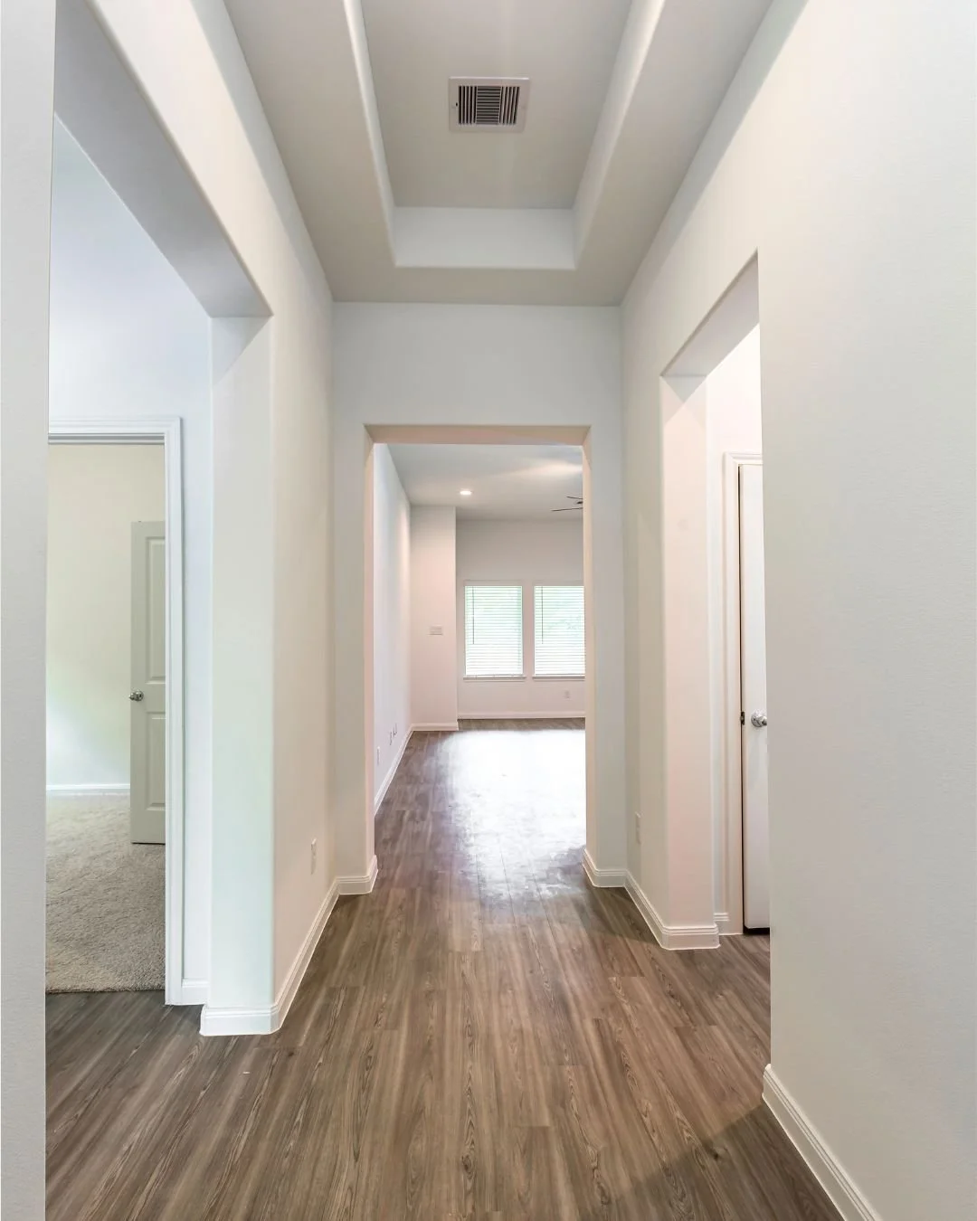 Interested in King Oaks Village Contact us and we will help you with your home-buying journey!
Visit our website to learn more about King Oaks Village - sbbtexas.com/king-oaks-village
Get in touch with our sales agent Sam!
📞 (713) 823-5842
📧 span