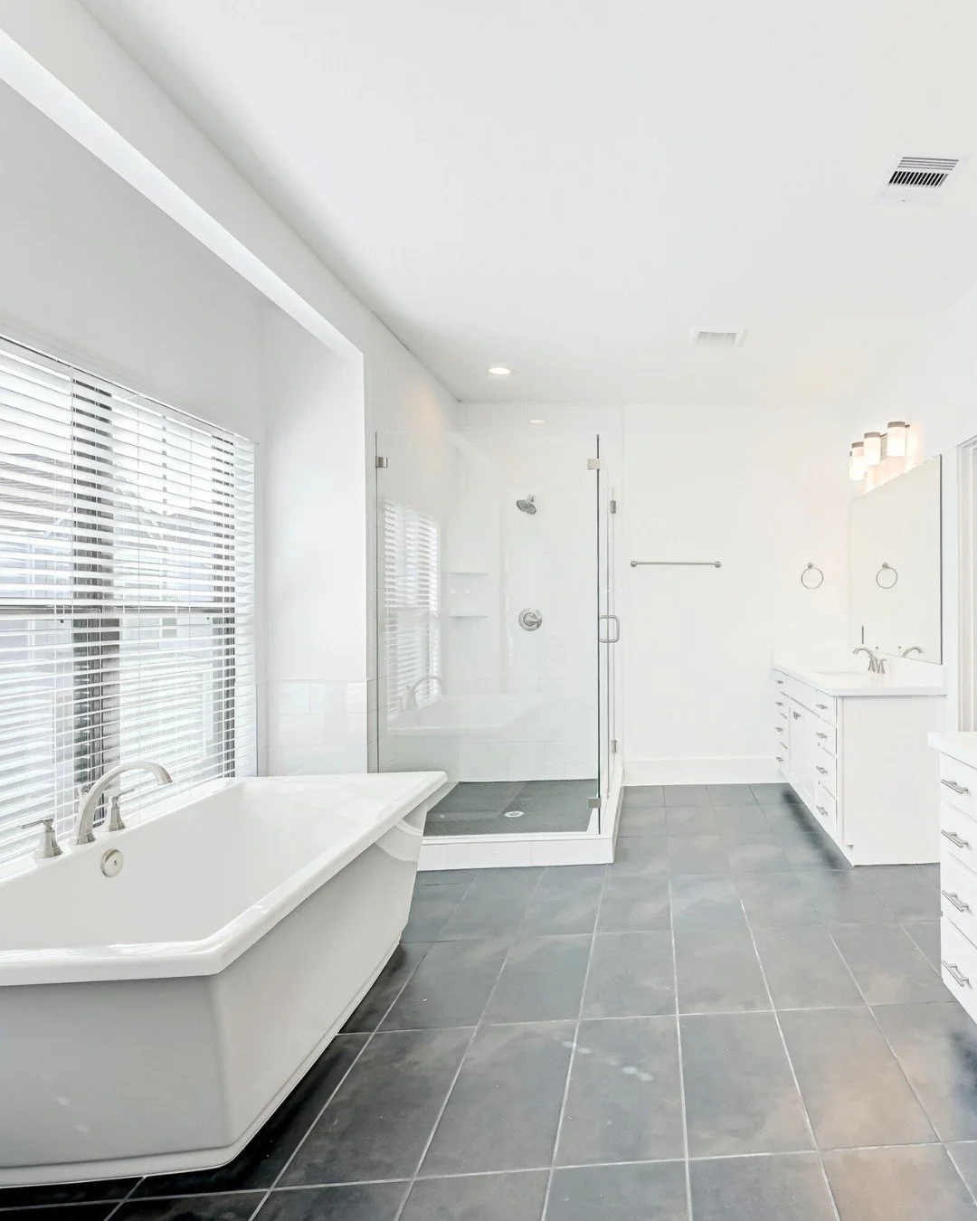 Sometimes, the perfect place is just waiting for you to take that leap. Don&rsquo;t let hesitation hold you back from your dream home. Ready to make a move? Let&rsquo;s find your perfect fit today!

#SBBTexas #TexasRealEstate #TexasLuxuryHomes #Texas