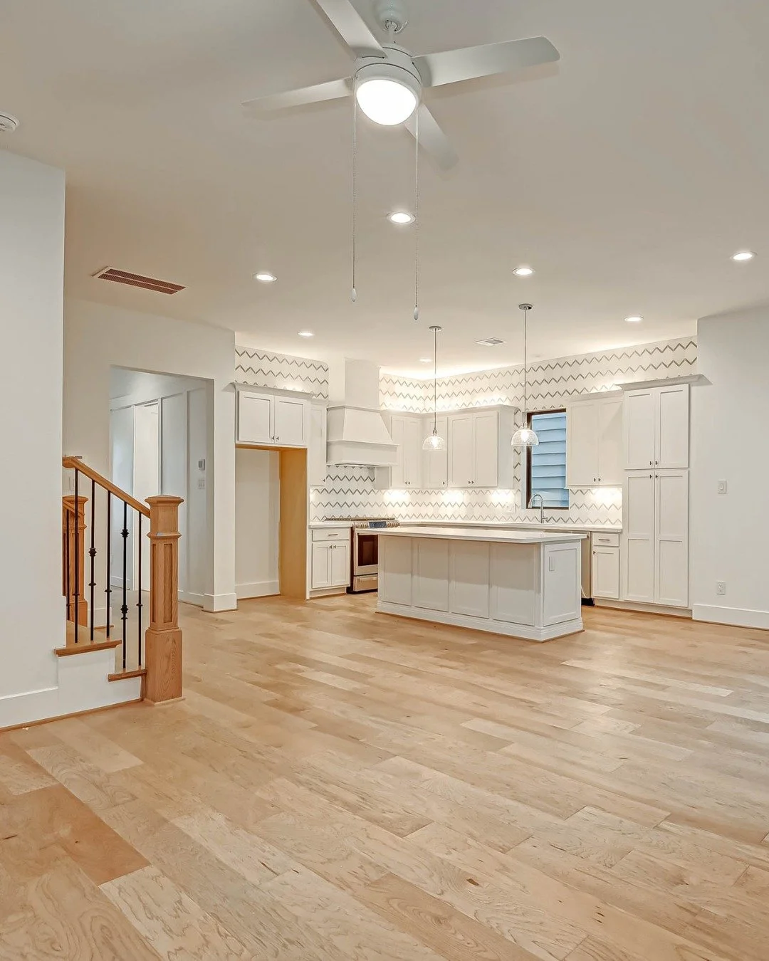 🔑 First-time homebuyer? Growing family? Dreaming of a forever home? SBB Texas offers a variety of communities designed for every lifestyle. Schedule a tour and find out if your dream home is waiting.

Visit our website to view our available homes - 