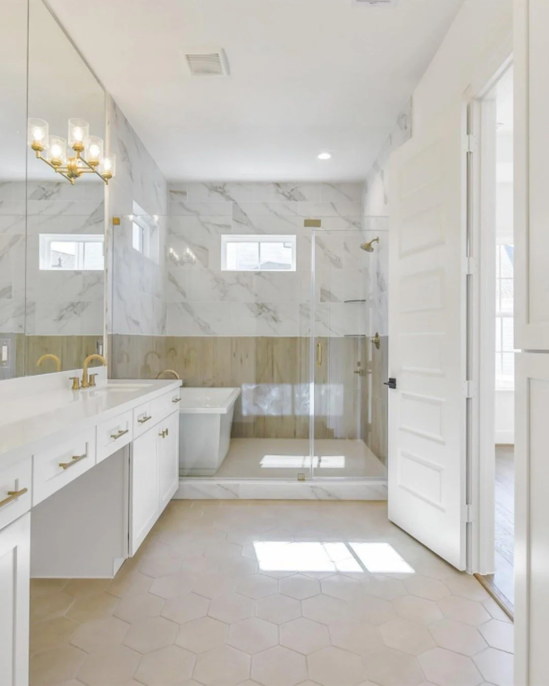 From quality construction to thoughtful design and community amenities, Reserve in Memorial offers a lifestyle worth loving.

Learn more about our homes by visiting our website - sbbtexas.com/reserve-in-memorial

Contact our sales agent, Rikki,
📞(83