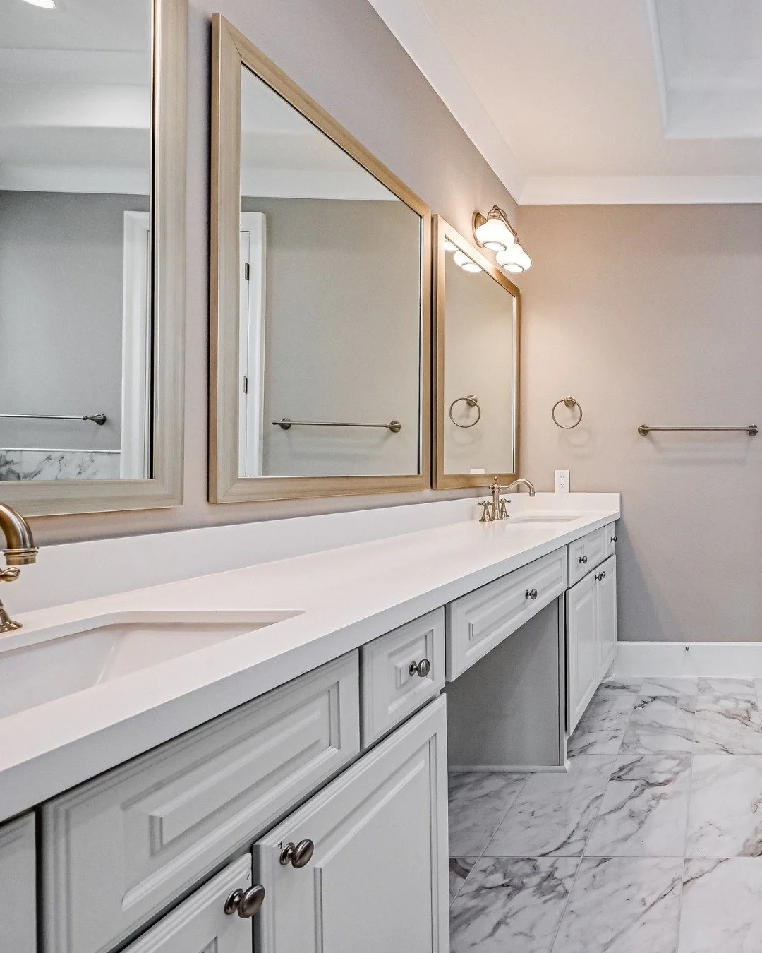 Visit Reserve in Memorial today! We have beautiful homes available. Schedule a tour with our Sales Agent, Rikki, today!

Visit sbbtexas.com/reserve-in-memorial to learn more about the community and to view our available homes.

Schedule a tour today!