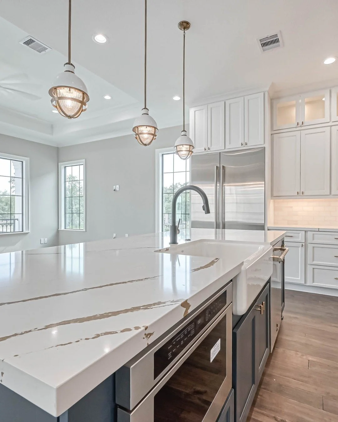 Whether you&rsquo;re entertaining guests or enjoying a quiet evening at home, Reserve in Memorial was designed to fit your lifestyle beautifully. Spacious layouts, elegant finishes, and inviting outdoor spaces make every day feel special.

Visit sbbt