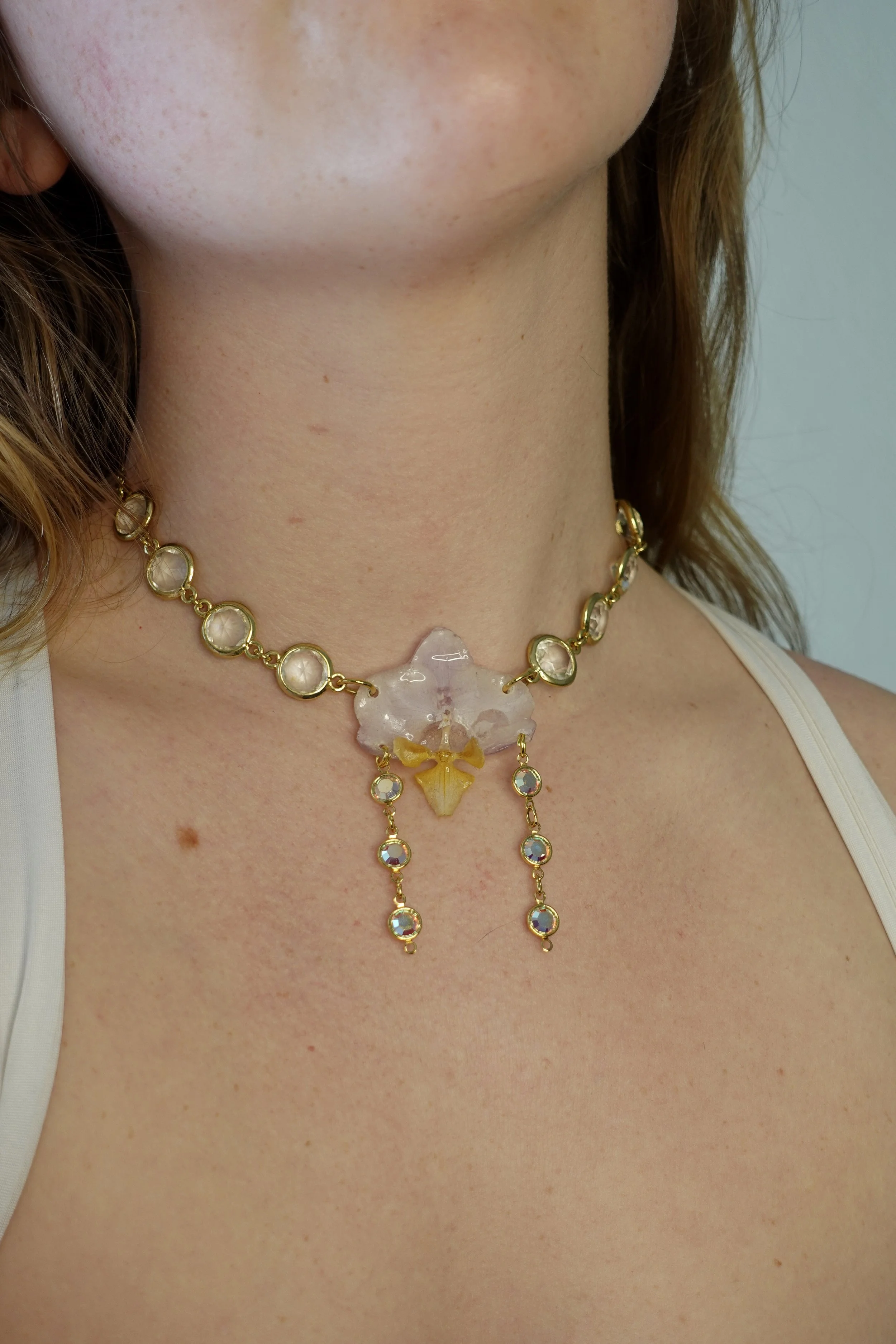 belle necklace