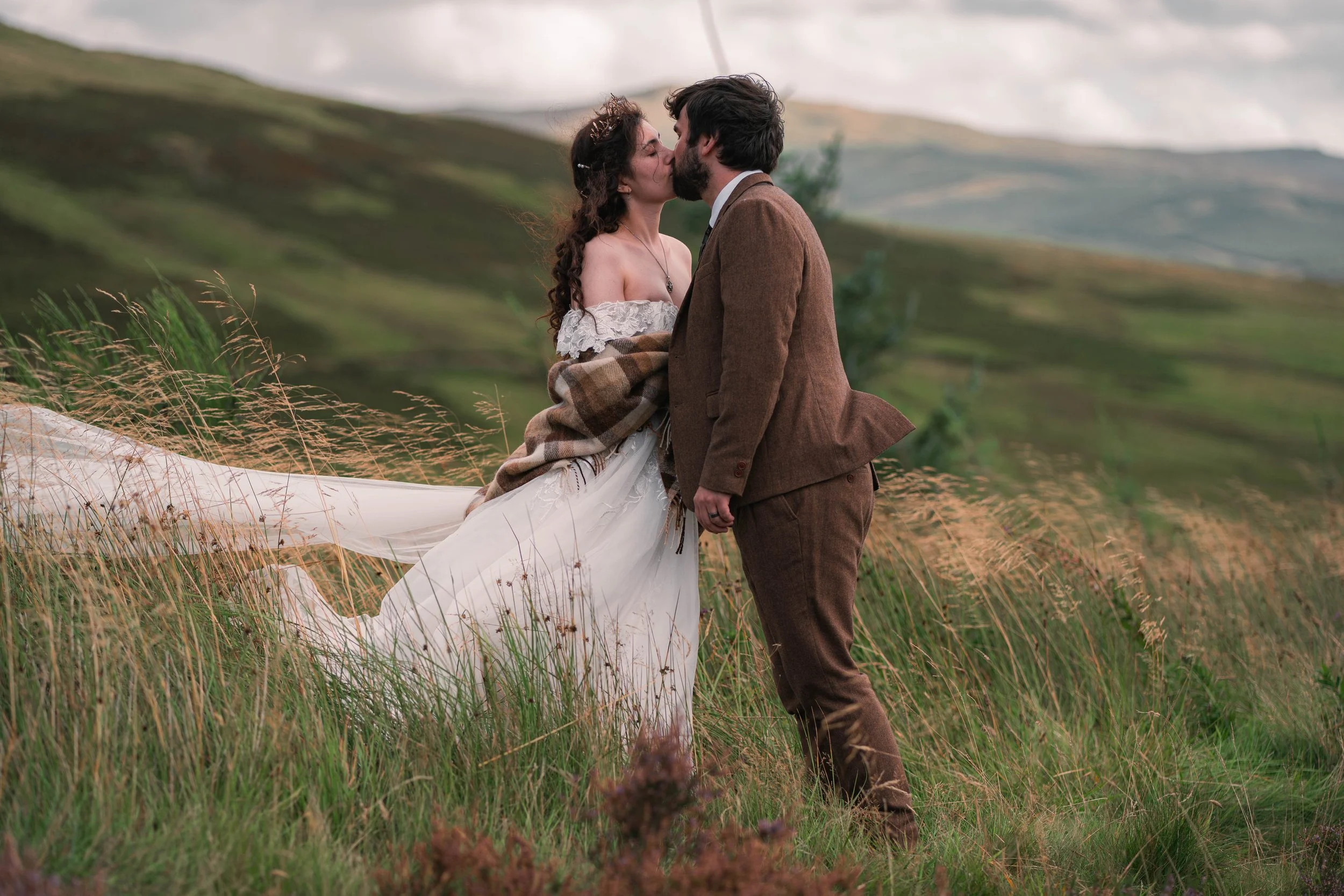 Natural wedding photography