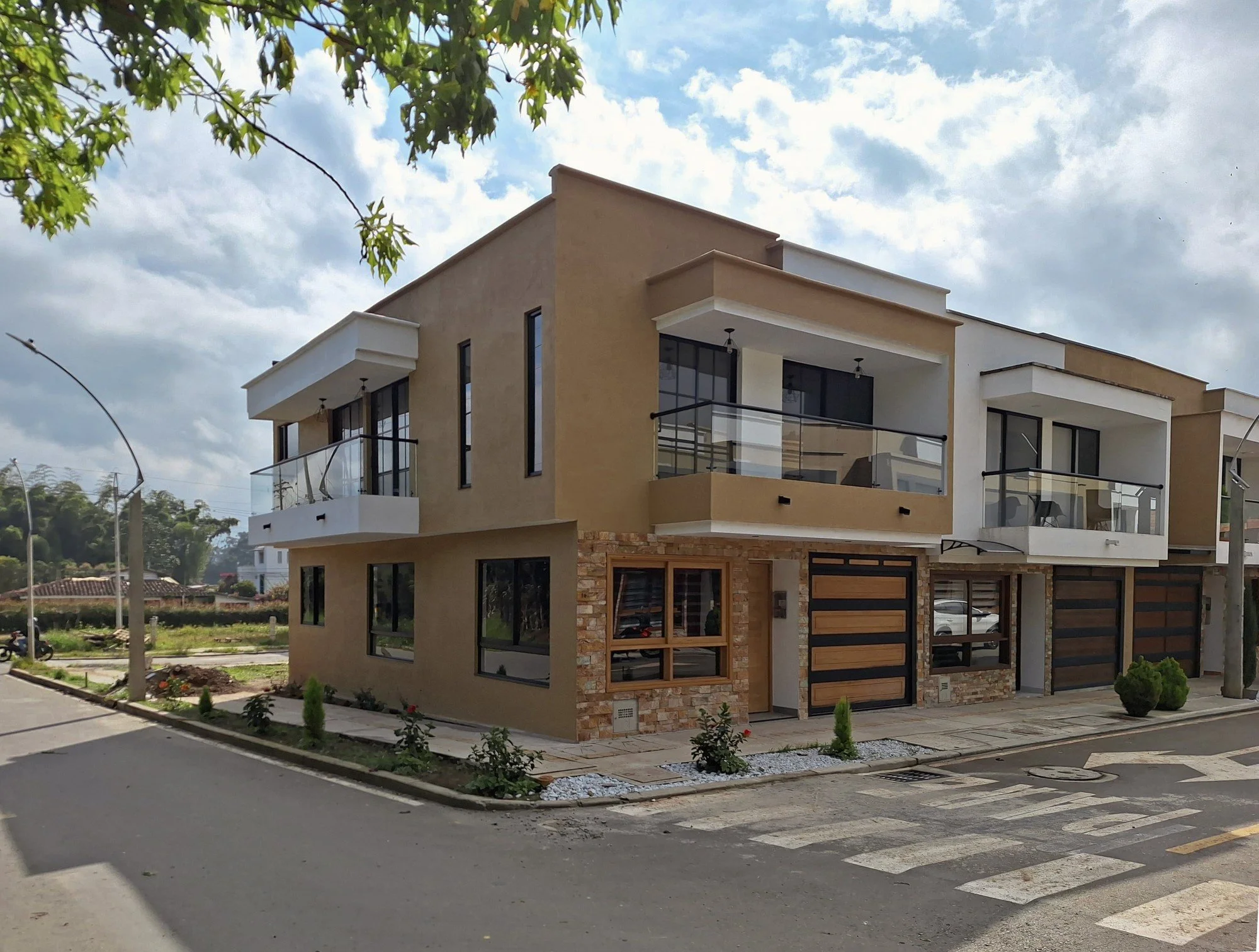 An image of an urban house