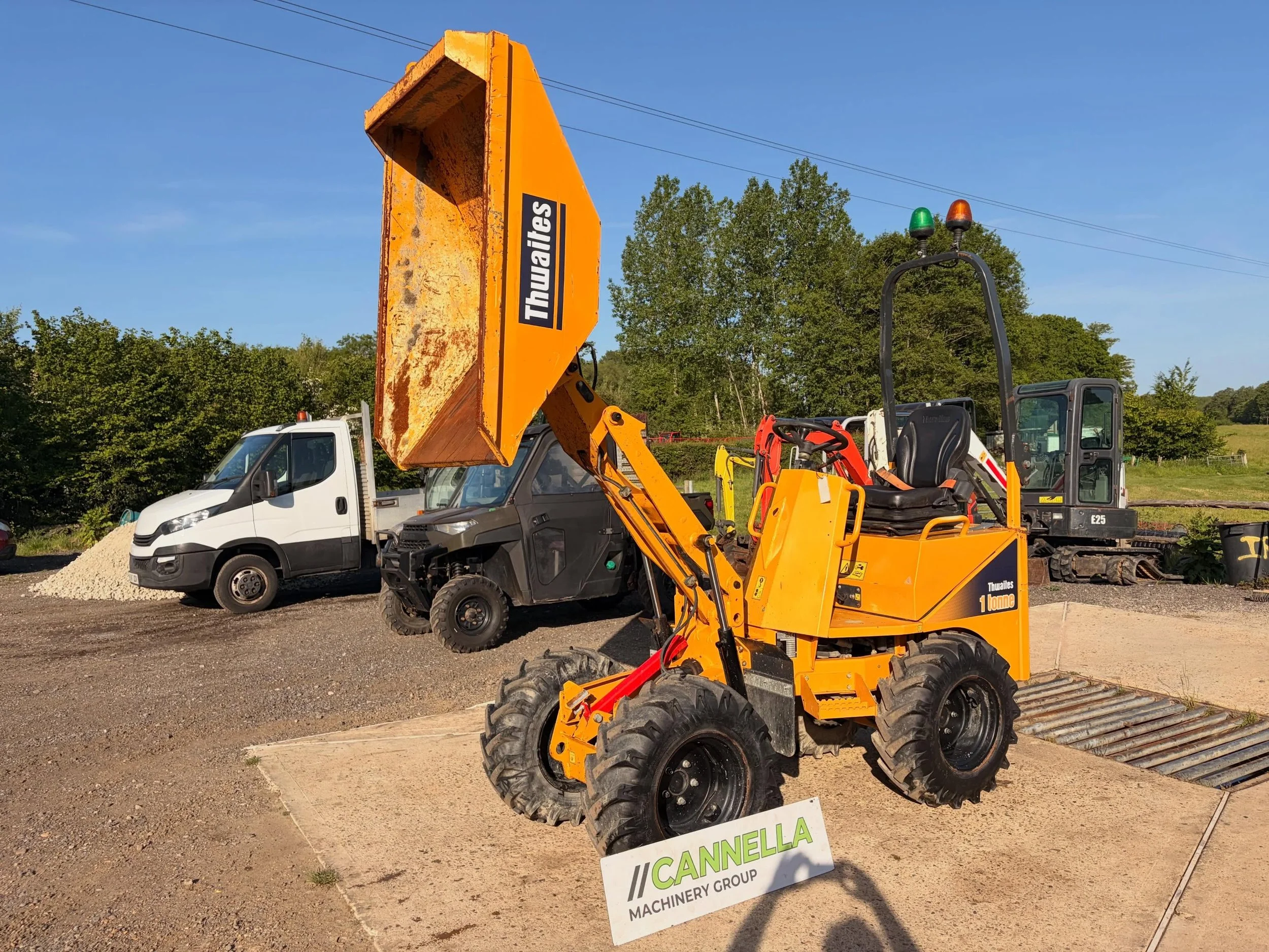 Thwaites 1 ton dumper only 487 hours &pound;11,495 +vat

Excellent condition!

Massive saving on new!

Please read carefully! Haulage can be arranged.

Good bits

Excellent condition
Starts and runs perfect
Drives and operates flawlessly 
Everything 