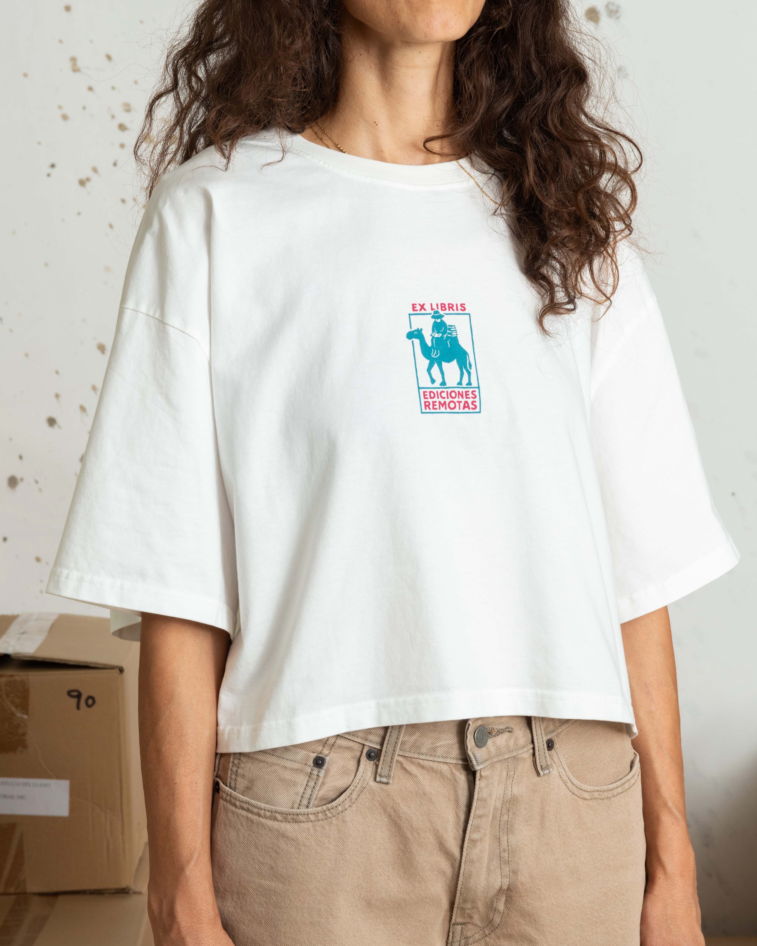 Latitud_Fuego_Ediciones_Remotas_camiseta_Back_Crop_LXLdetail.jpg