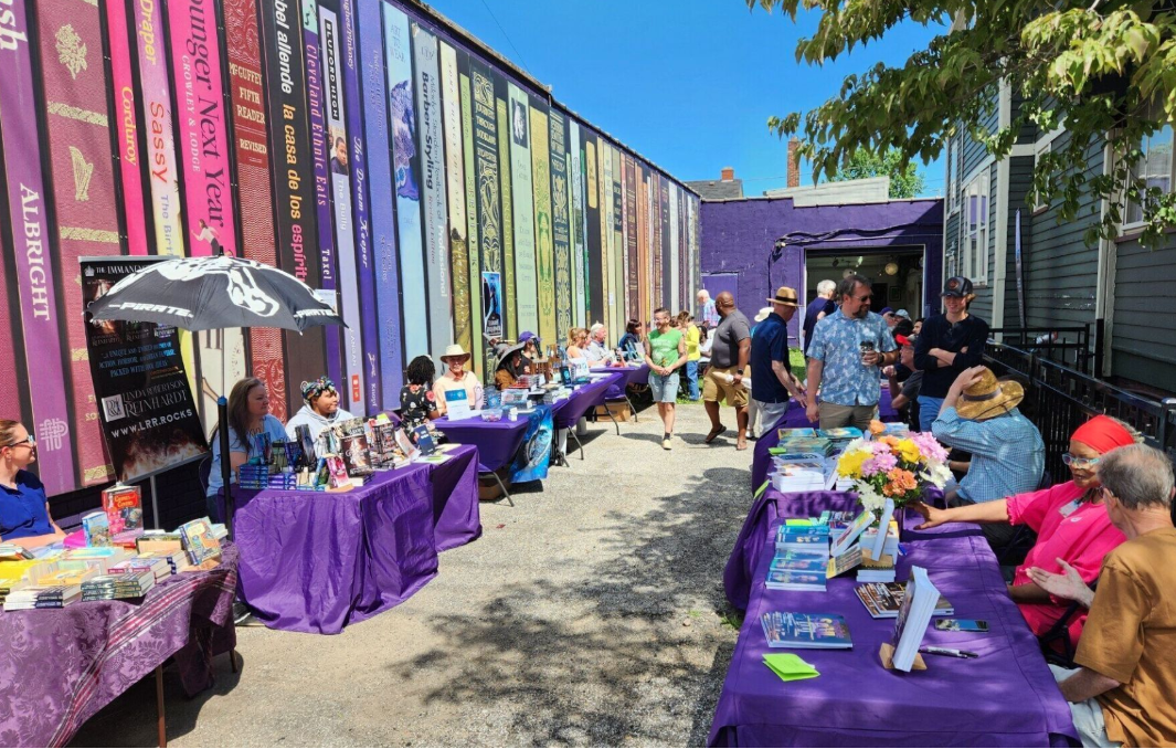 Loganberry Books - Author Alley