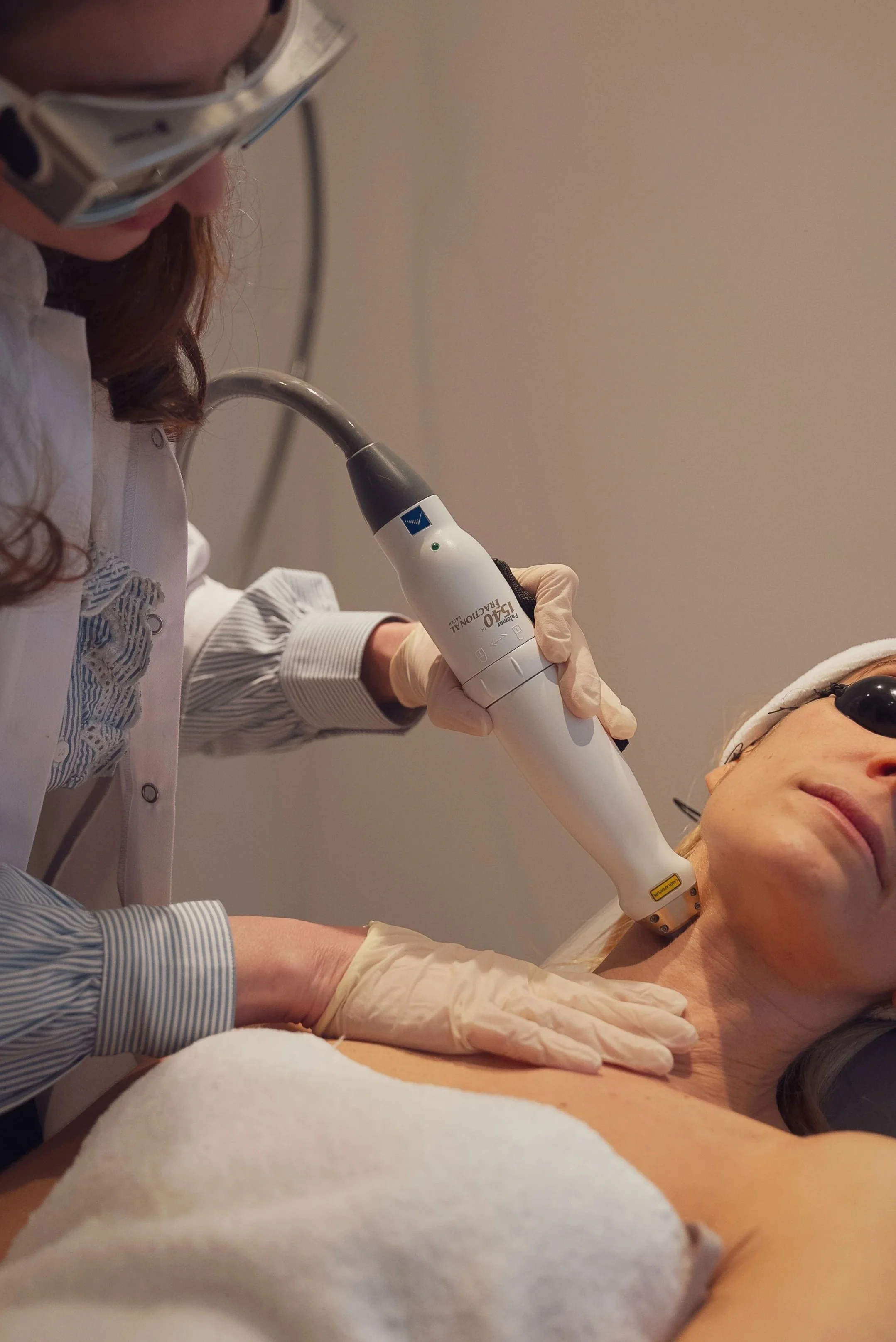 Caroline Mouseline, médecine esthétique Paris Laser Épilatoire