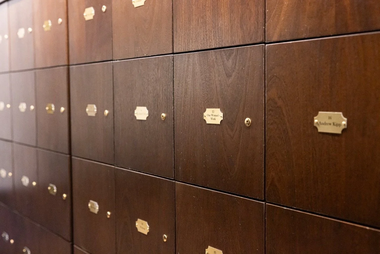 The Value of Locker Memberships for a Cigar Lounge