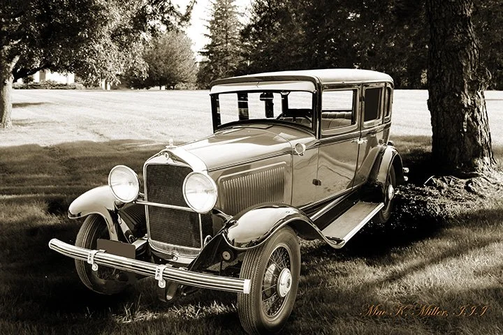 WEB 1929 Willys Knight Classic Car 4536 01.jpg