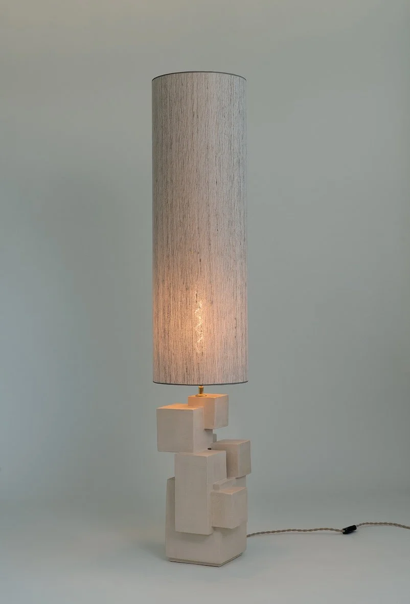 Vloerlamp-keramiek-inge-simonis-brandend.jpg