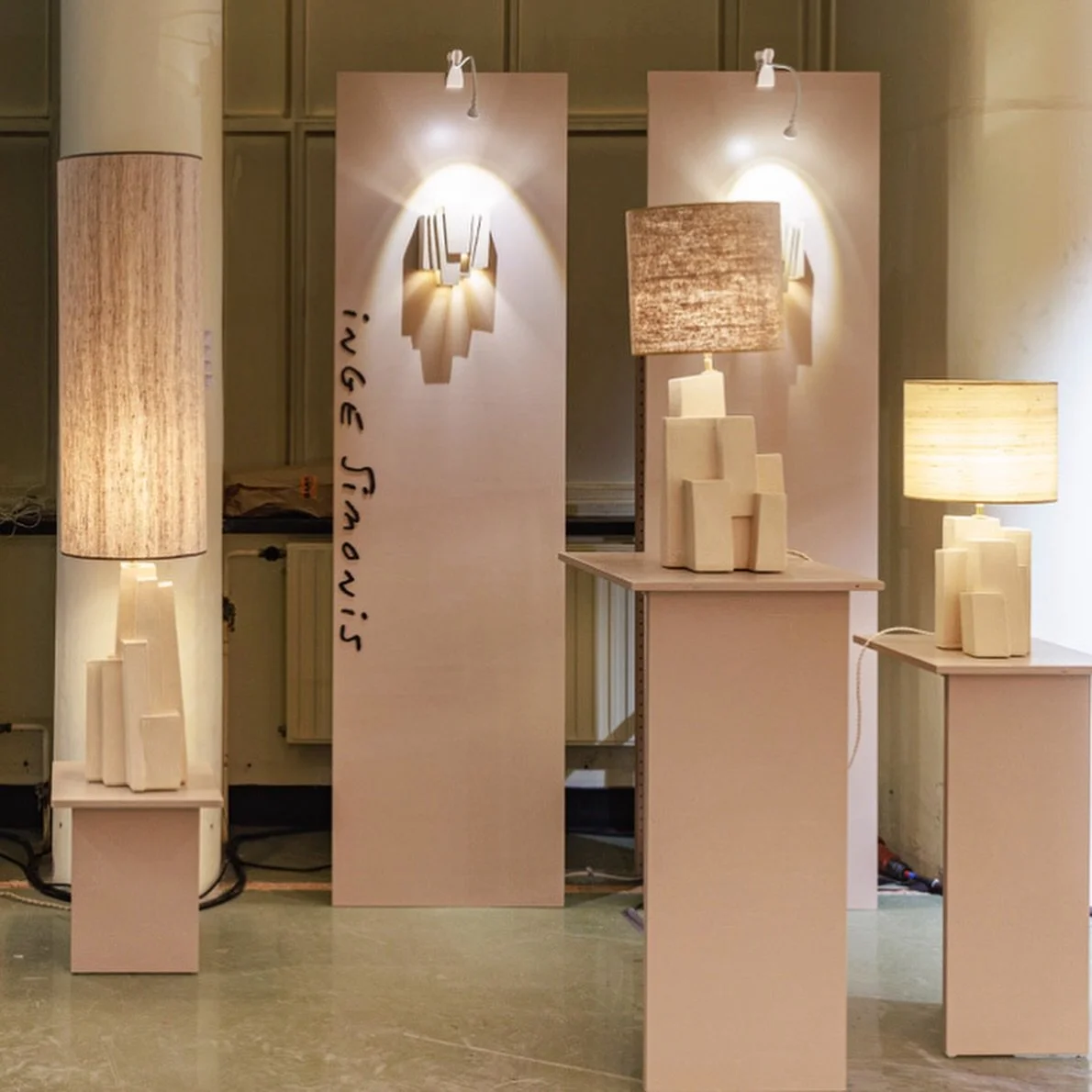 The white series, including a floor lamp.
When you prefer less bold but still want to make a statement
.
.
.
.
.
#whiteceramiclamp #inspiredbyarchitecture #artdeco #interiordecor #uniquedecor
Photo taken at @designpassage by me and @jwkaldenbach