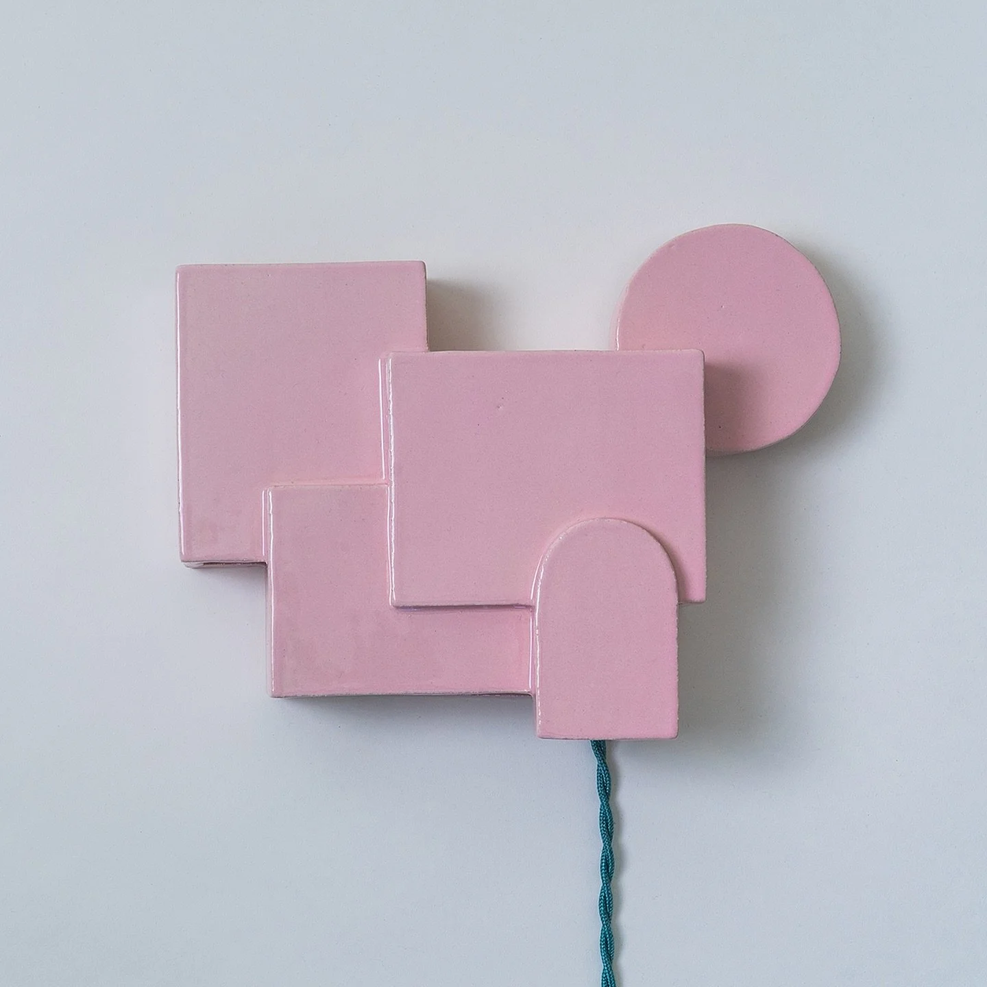 Swipe to turn on the light 👉🏼
.
Pink wall object with light 
Inspired by architectural plans
Ceramics
.
.
.
.
#inspiredbyarchitecture #colourfulhomes #playfulinteriors #pinklamp #ceramiclighting