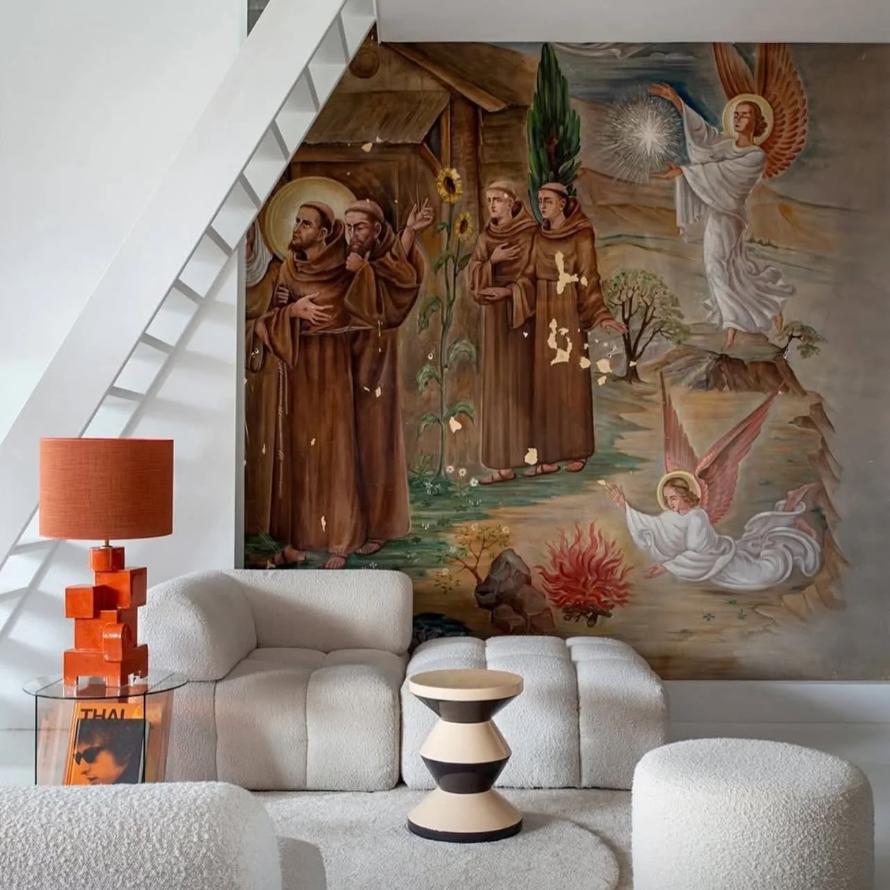 The burnt-orange lamp in the @house.of.novo interior was photographed by @nicolas4matheus for Elle Decoration France. That naturally fills my heart with pride 🧡

This unique lamp is now available. DM for pricing etc
.
.
.
#interiordecor #oneofakind 