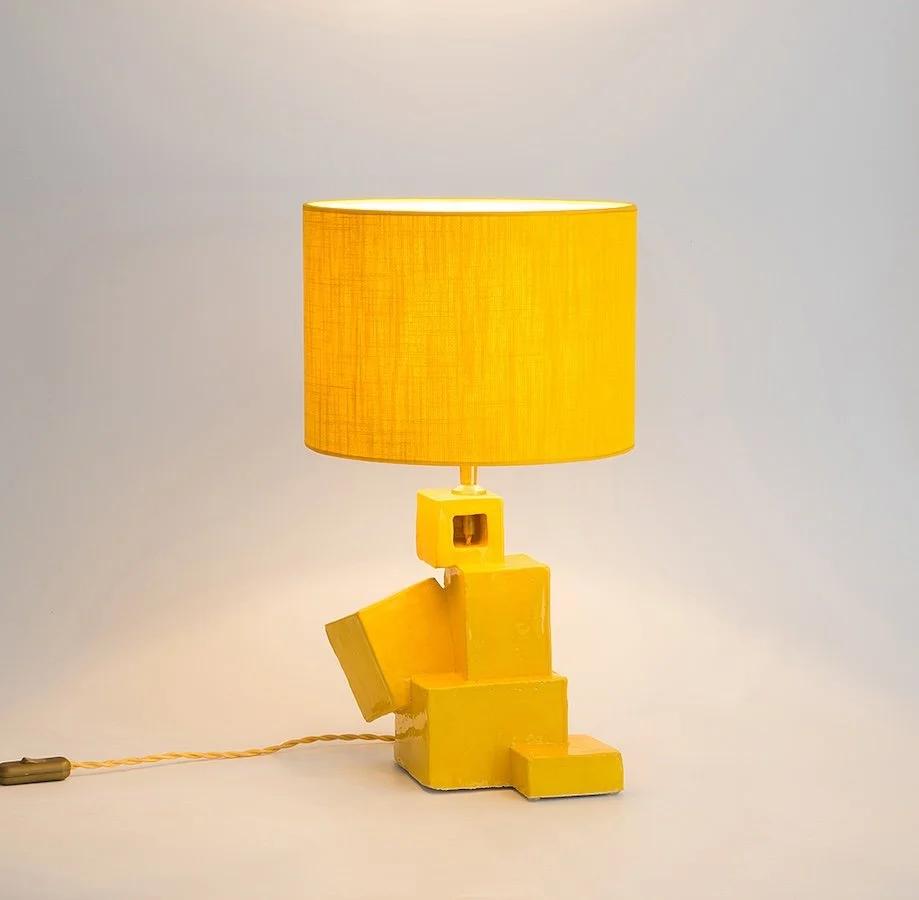 Gele lamp van keramiek