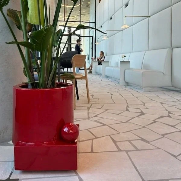 XXL plantpot in red