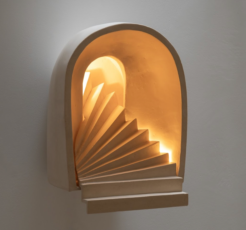 dome met trapportaal, lichtobject