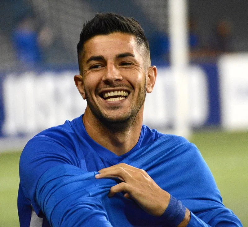 manu profile pic.jpg