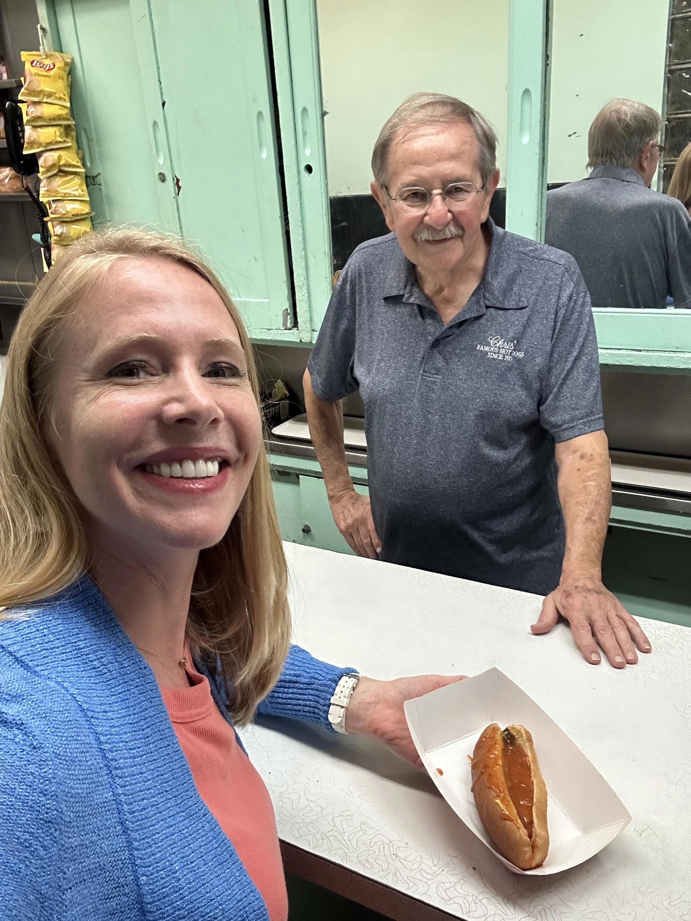 Chris' Hot Dogs 