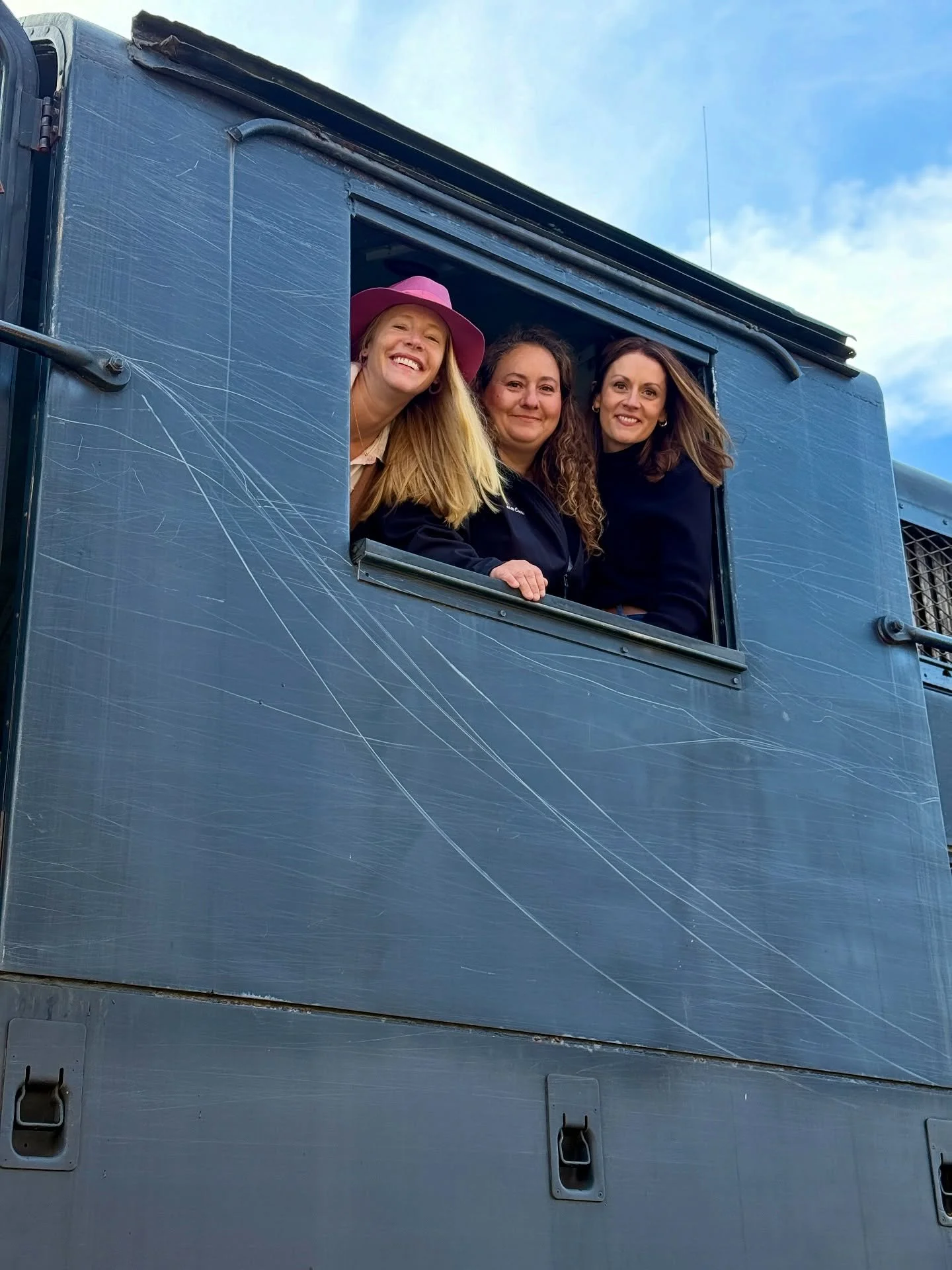 All aboard a historic train π line that’s women and volunteer run! Riding the Northern Central Railway of York on the Halloween Express π»π β¨Fun fact: Abraham Lincoln rode this very line on his way to deliver the Gettysburg Address.
Great wa