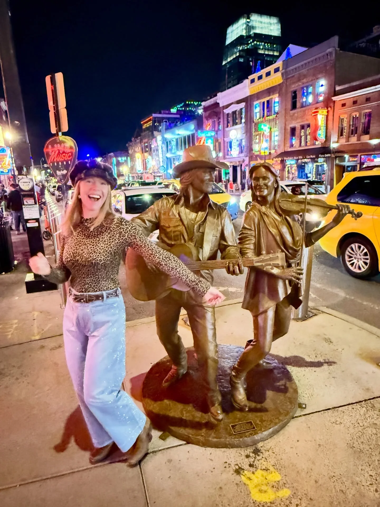 Birthday weekend in Nashville! 🎉 A few travel tips after riffs, ribs, and red-carpet thrills. What a city! 🎸🍖✨&rdquo;

🎤 Immersive trip through the Country Music Hall of Fame with a fabulous Dolly exhibit 
🎶 Grand Ole Opry Christmas show with ta