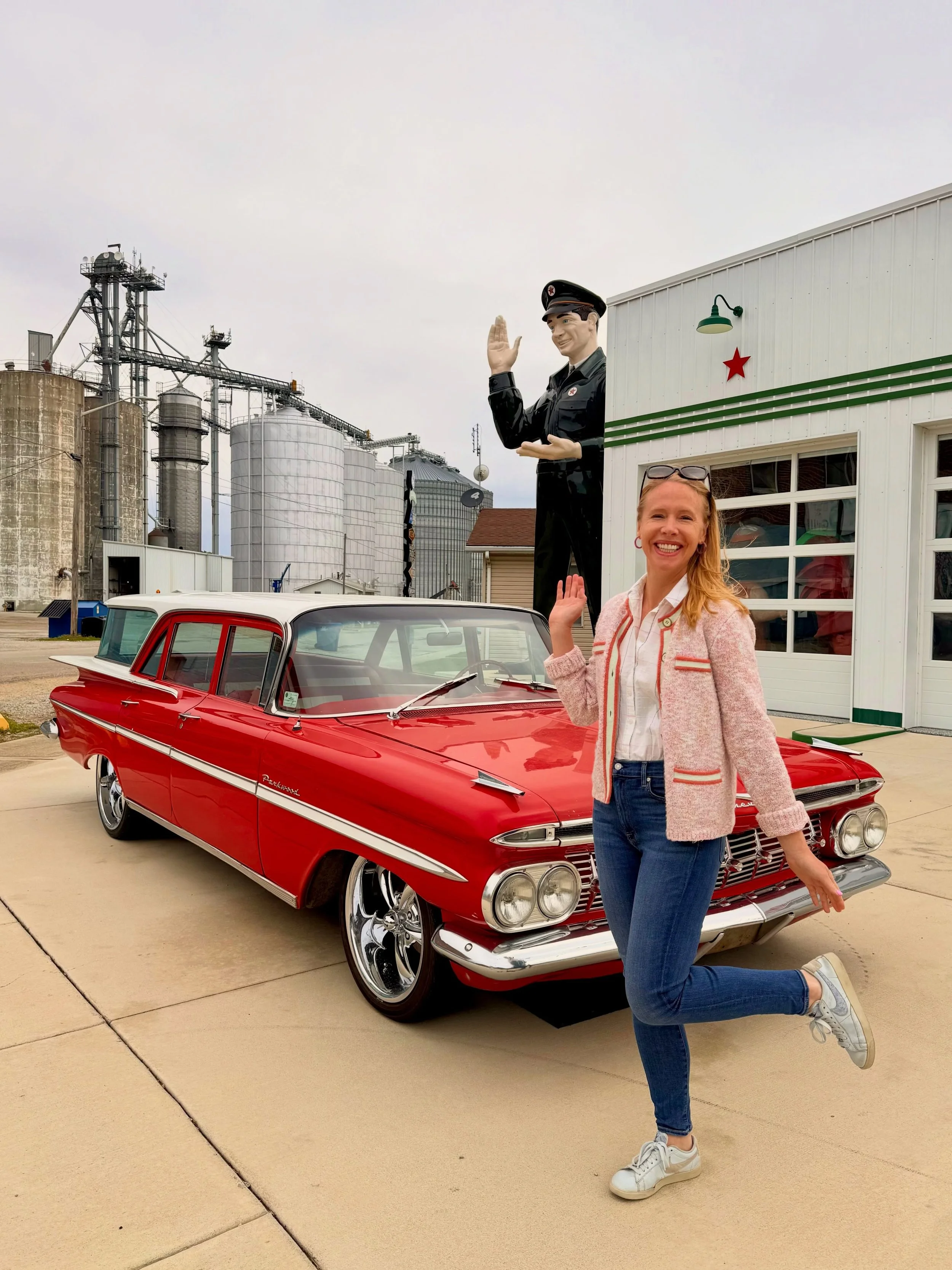 Small Town. Giant Roadside Attractions. 🇺🇸🛣️ Welcome to Atlanta, Illinois &mdash; home to the American Giants Museum, a larger-than-life Paul Bunyan, and plenty of Route 66 nostalgia. While exploring town, we met a group from Michigan&rsquo;s Pont
