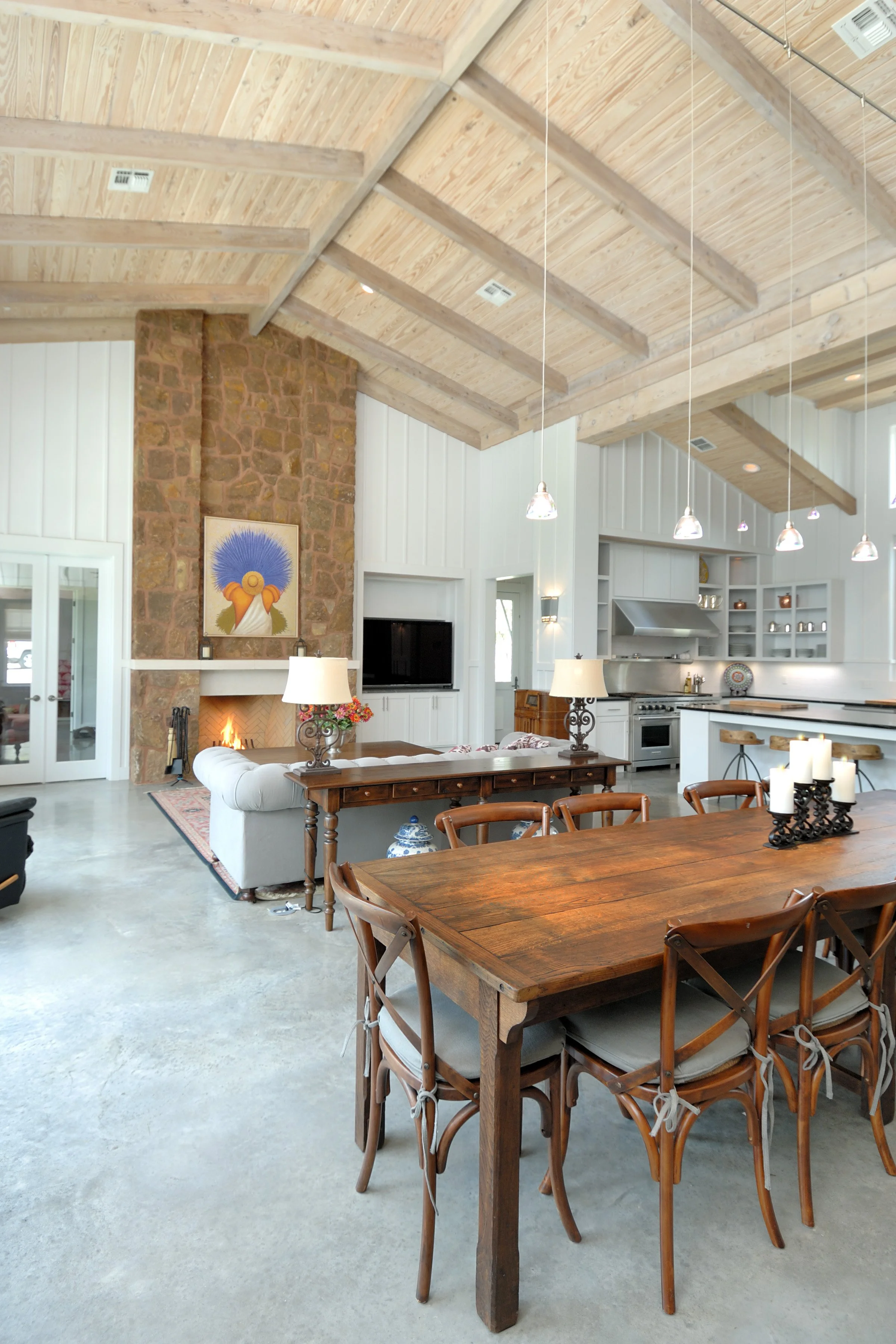 PANTHER CROSSING RETREAT_INTERIOR_GREAT ROOM__5 105_.jpg