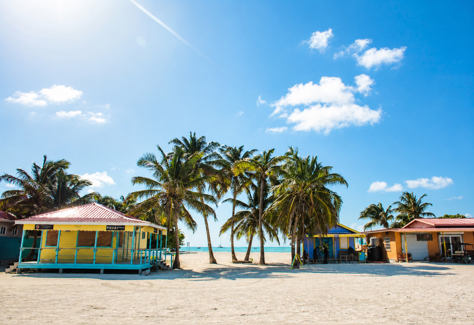 The Best Time to Visit Caye Caulker: A Month-by-Month Guide to Belize's Most Relaxing Island
