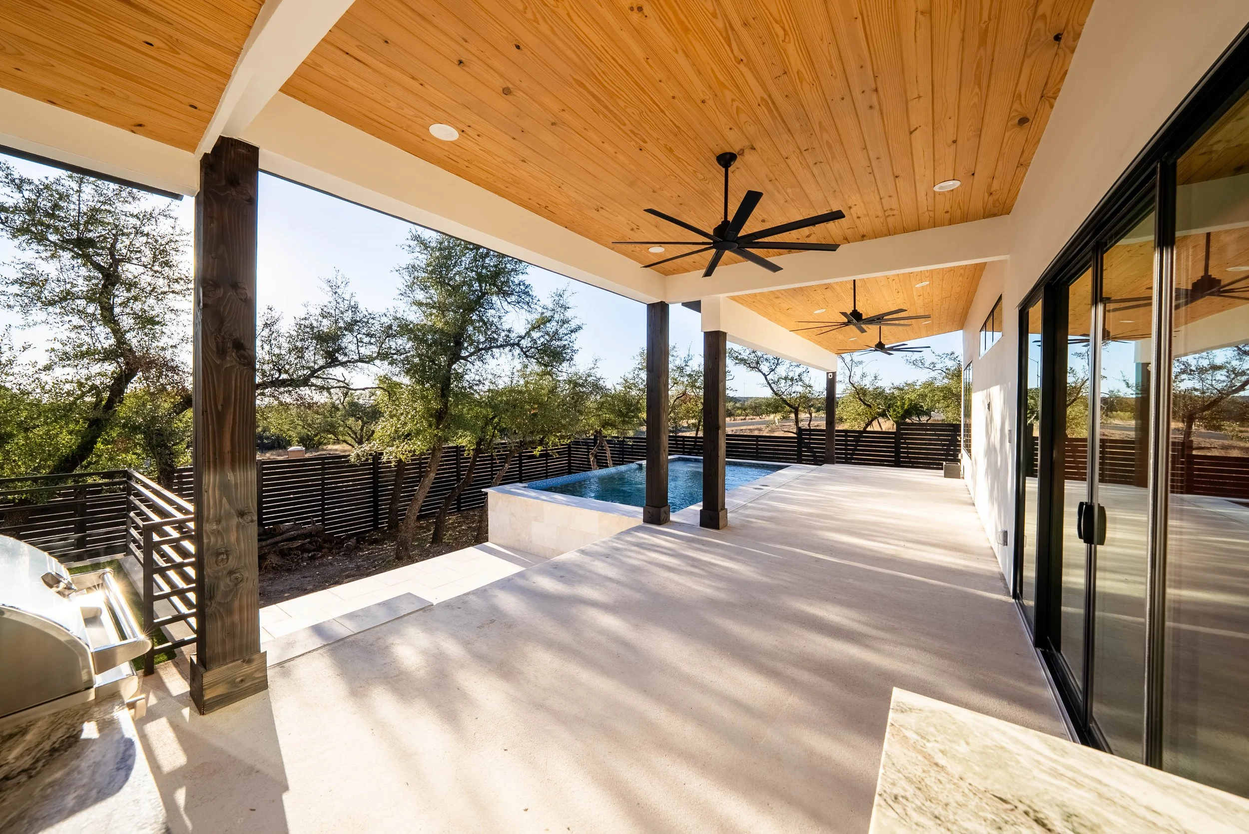 135 Stoneledge Dr-36.jpg
