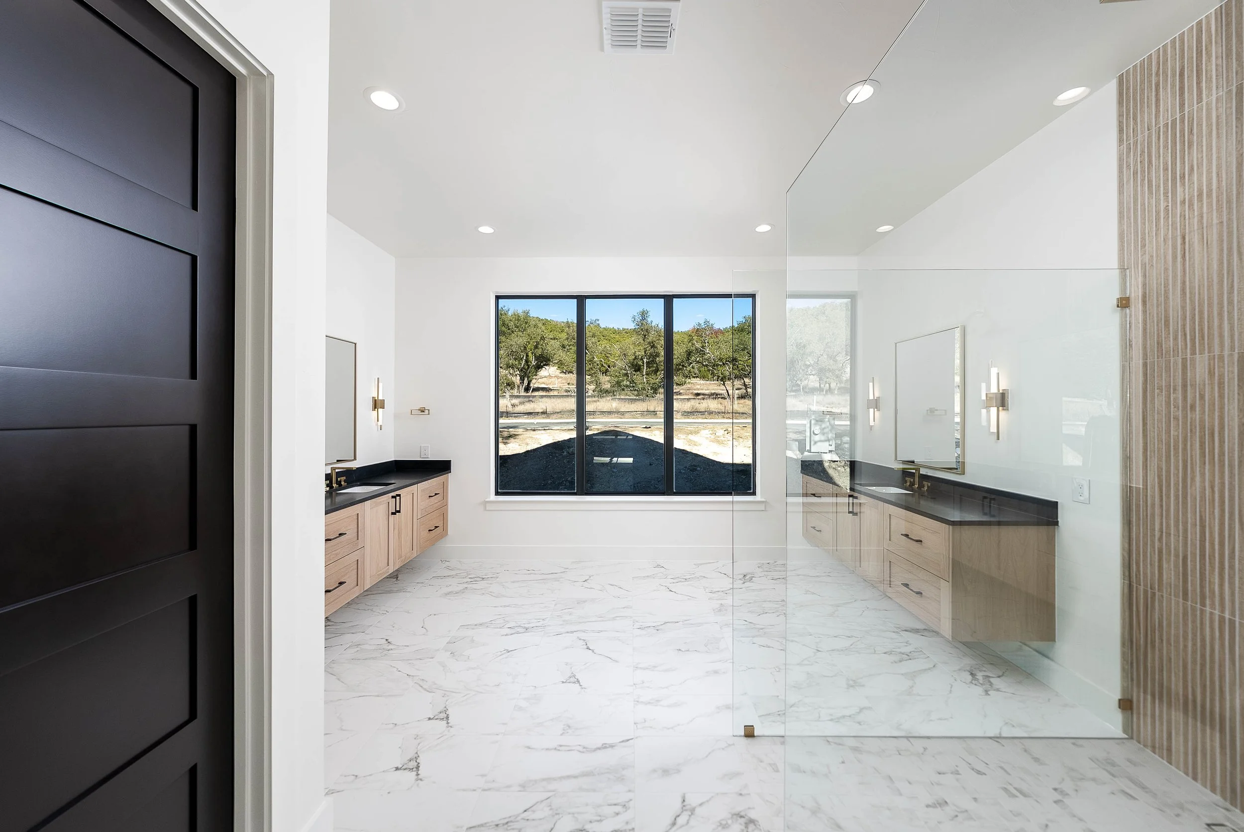 135 Stoneledge Dr-20.jpg