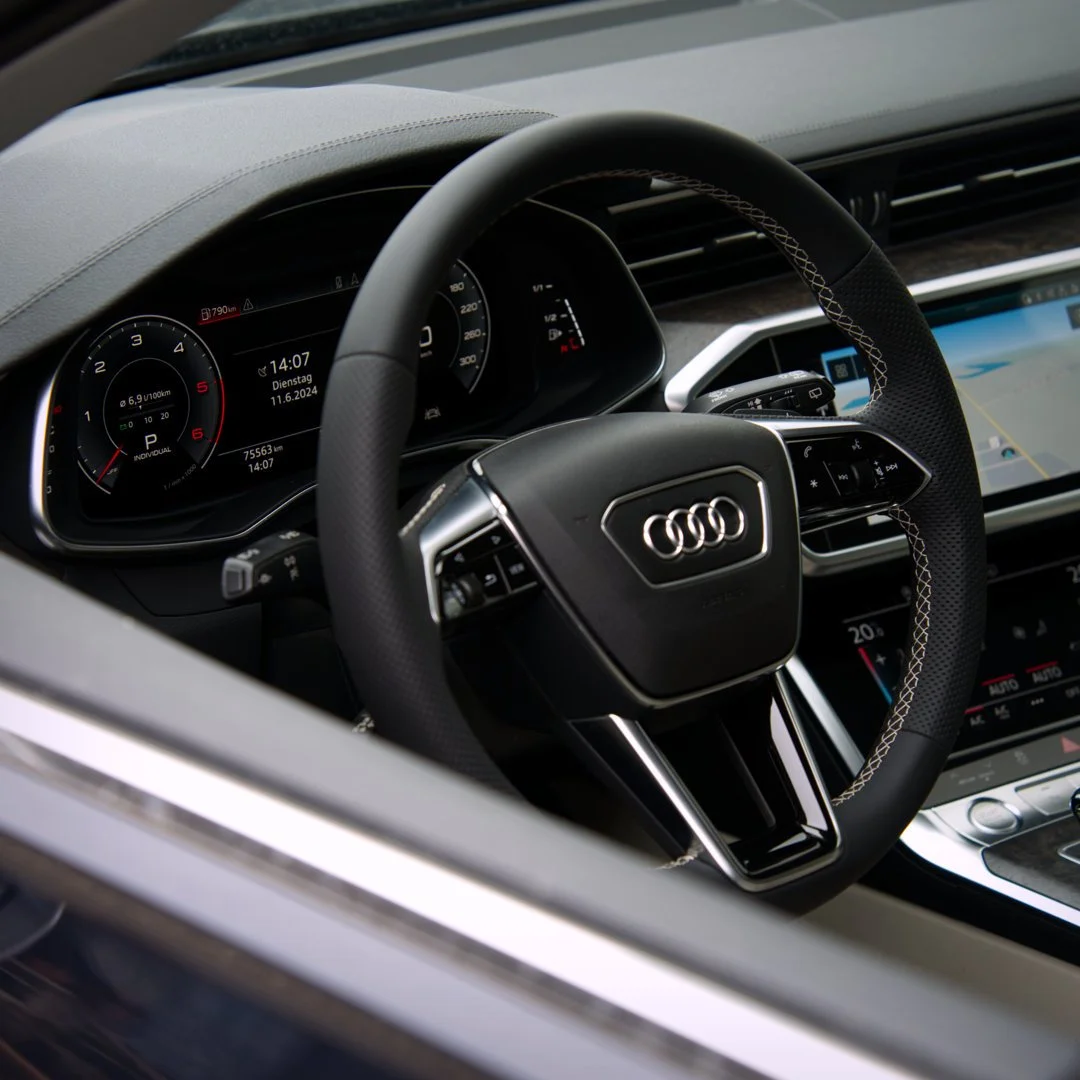 2024.06.12_AudiA6-Lenkrad.jpg