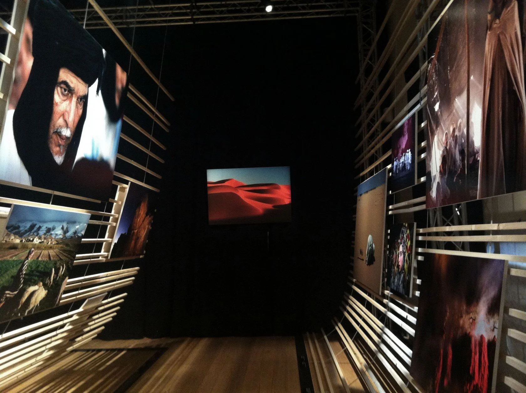 16-peterbottazzi-exhibition-nomachi-7web-1680x1255.jpg