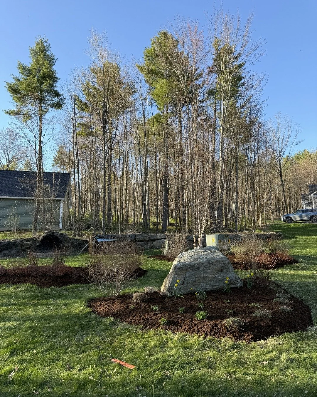 From our trailer to your yard ~ it's the perfect time for us to tackle spring clean-up and refresh the flower beds for you!☀️🌱 

Check out our work here, and reach out! https://hoffmannlandscaping.com/ | 802-363-4245

#HoffmannLandscaping #SpringCle