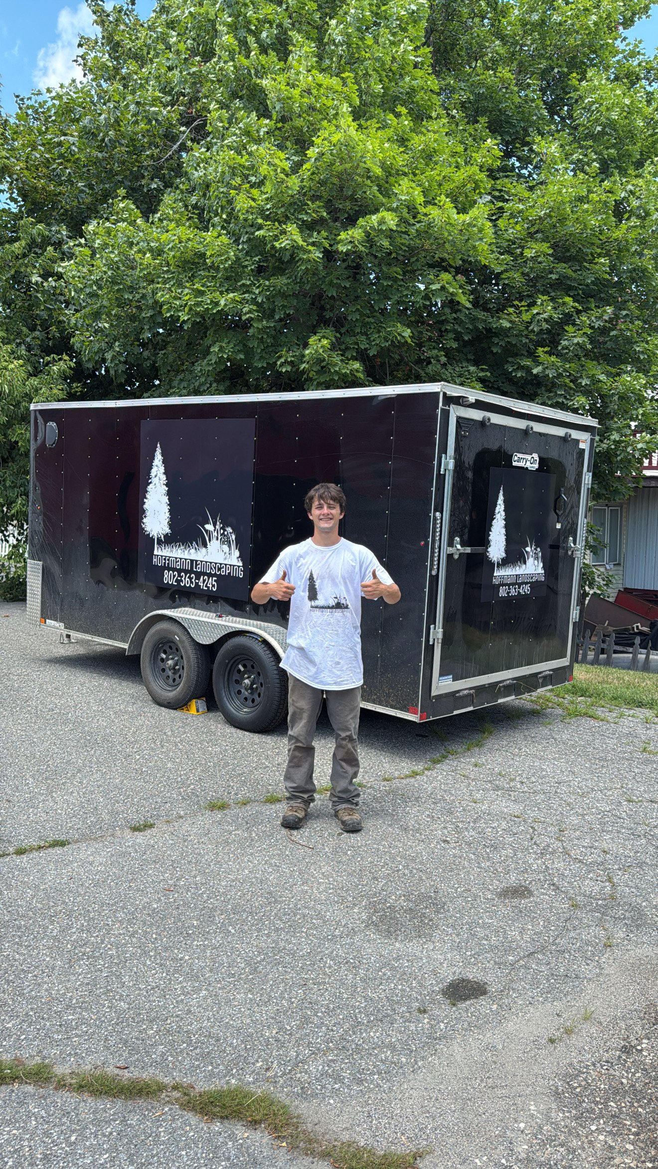 Hoffmann Landscaping_Hoffman Landscaping_Crew 3.jpg