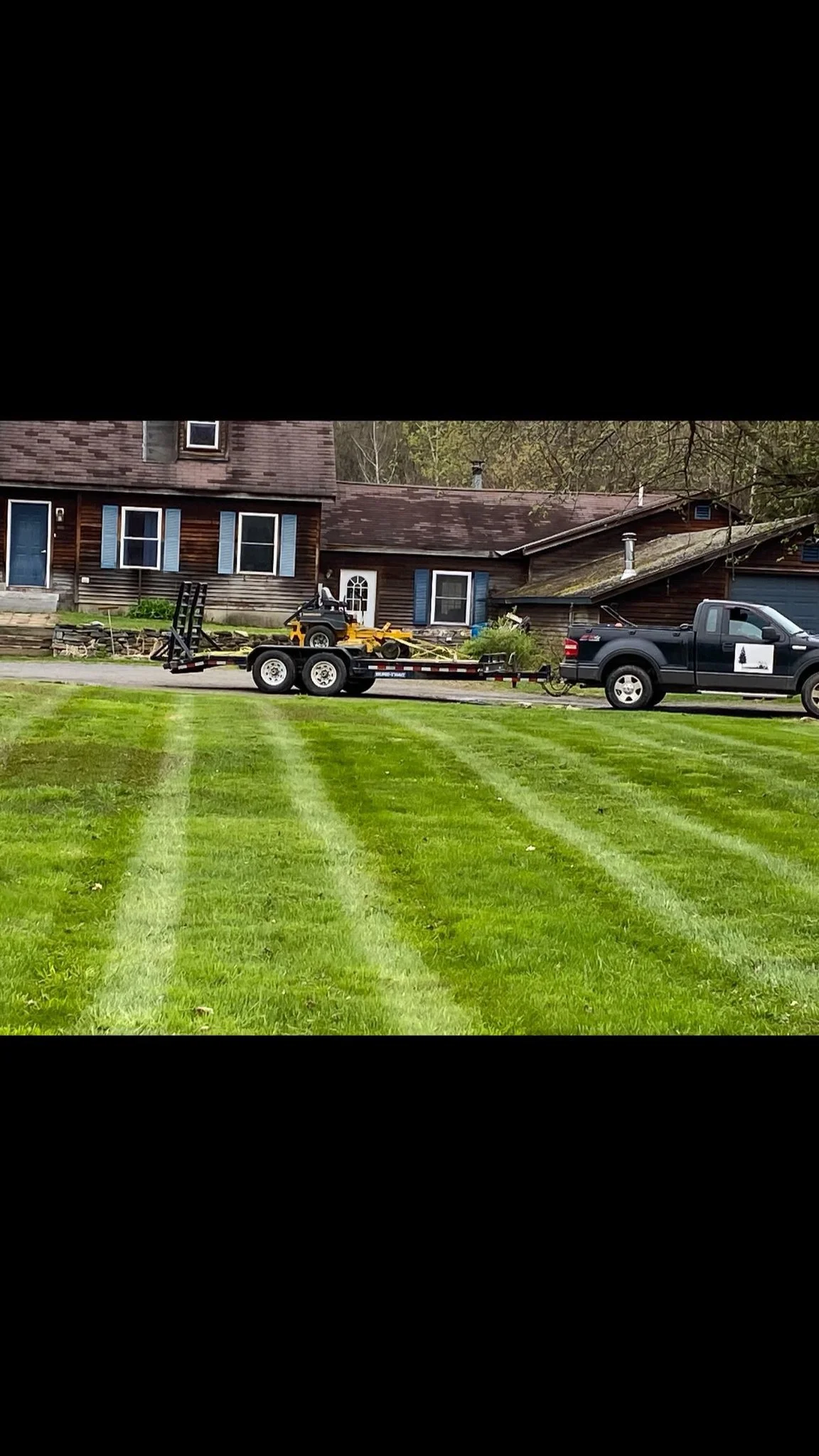 Hoffman Landscaping_Lawn & Garden Care 3.jpg