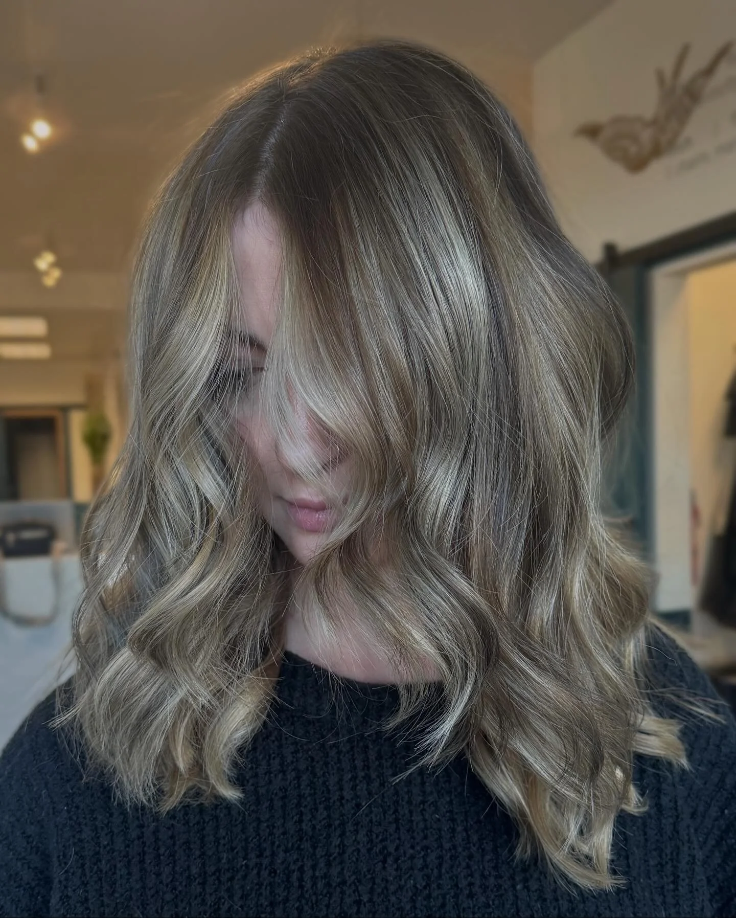 Lived-In Beige Bronde + my signature face framing blonding 

I&rsquo;ve been loving creating these soft &amp; natural custom colors for my beautiful clients 🤍  #livedinhair #bronde #faceframinghighlights #coloradohairstylist #softcolor