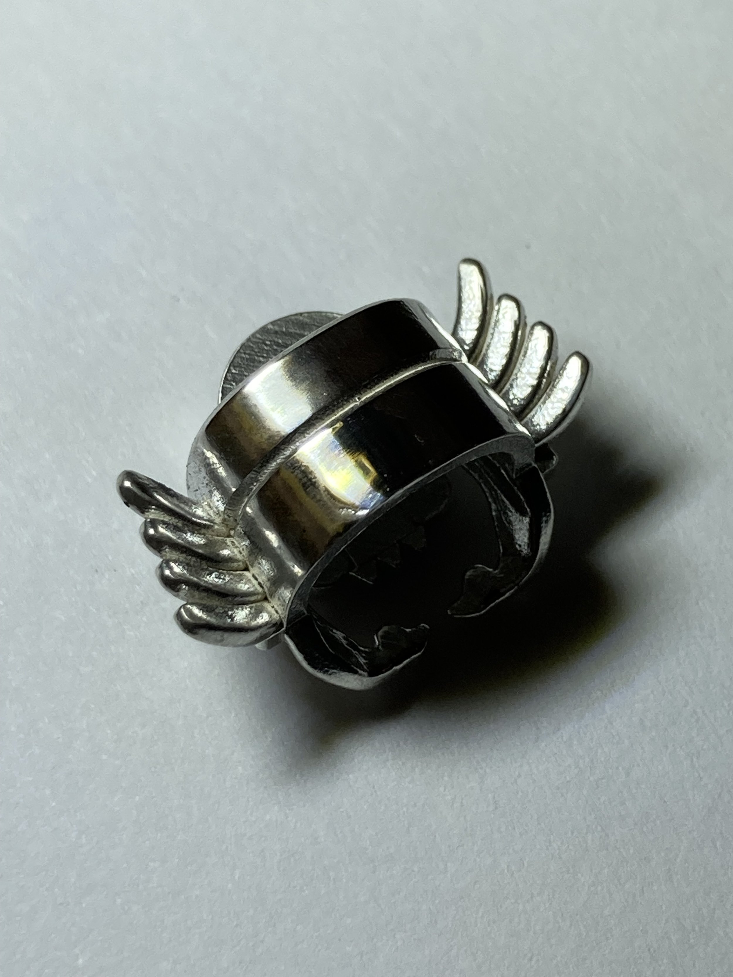 After hours of meticulous work, the piece is brought to its final form — fully polished and finished. Every surface has been refined to a mirror-like shine, with crisp edges, smooth contours, and flawless reflection.
Polishing isn't just about makin