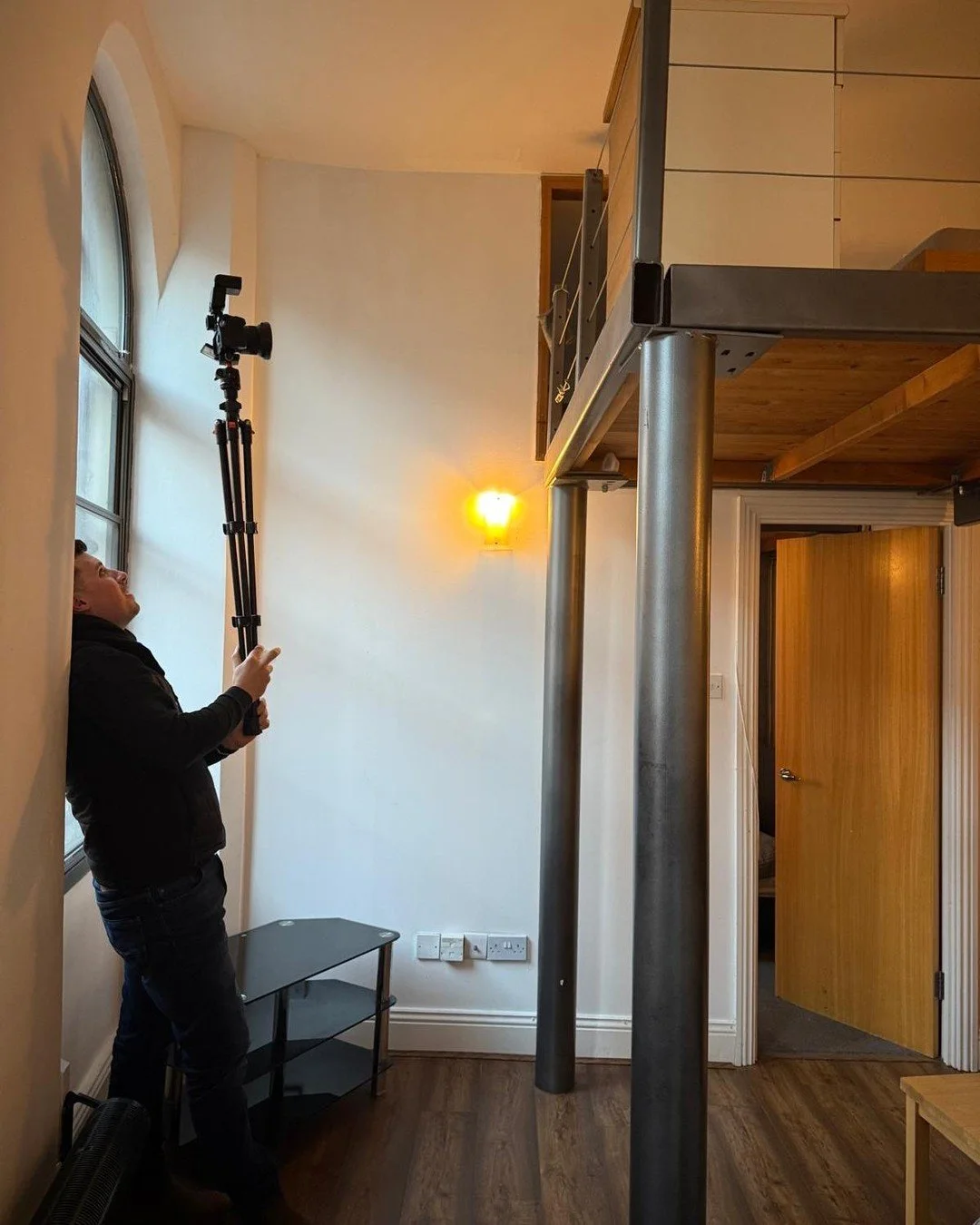AWKWARD SPACES? NO PROBLEM. 🎬

Today we tackled a 1-bed flat with a tricky mezzanine layout. Dark rooms, tight angles, metal poles everywhere&mdash;the kind of space that makes you think twice.

But here's the thing: we adapted. We improvised. We ov