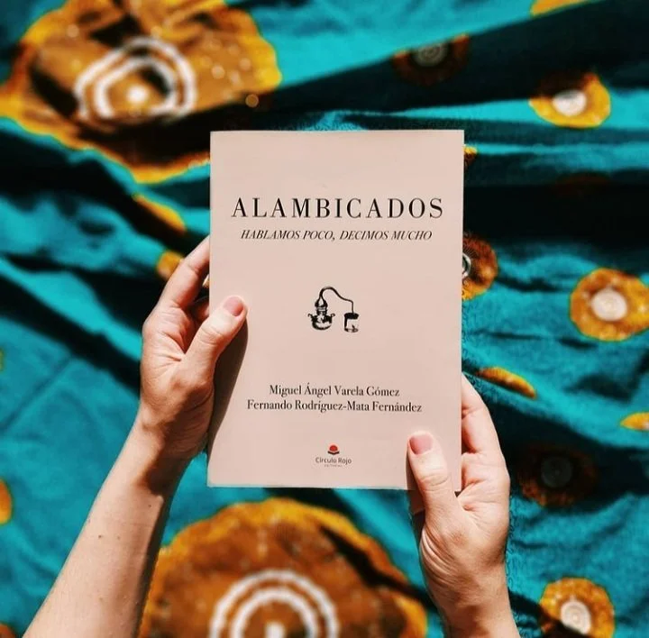 Foto Libro Alambicados.jpg