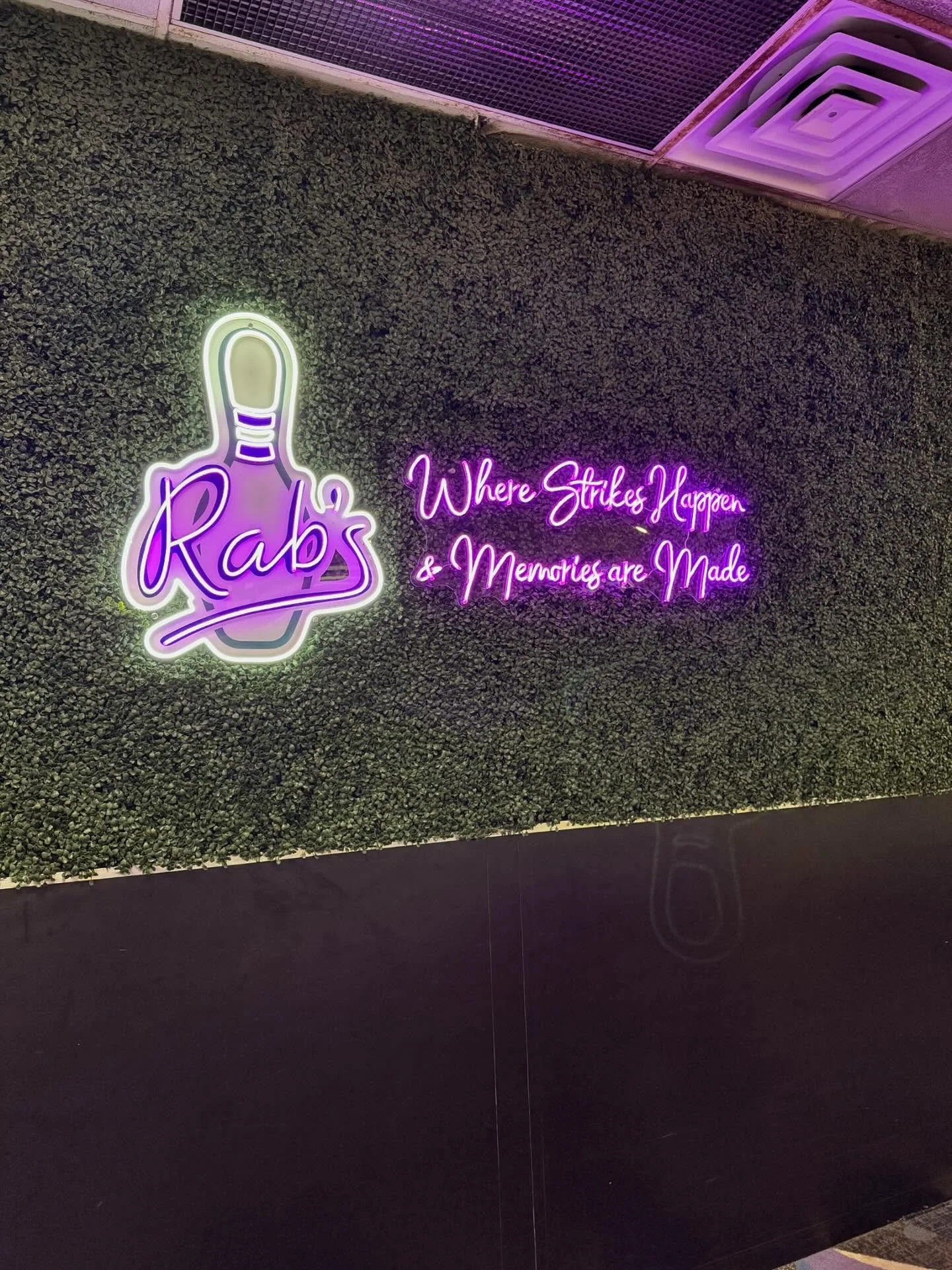 🎳 Freshman Meet &amp; Greet! 
Our newest corporate freshmen hit the lanes for some strikes, smiles, and new friendships. Here&rsquo;s to new beginnings and stronger bonds!