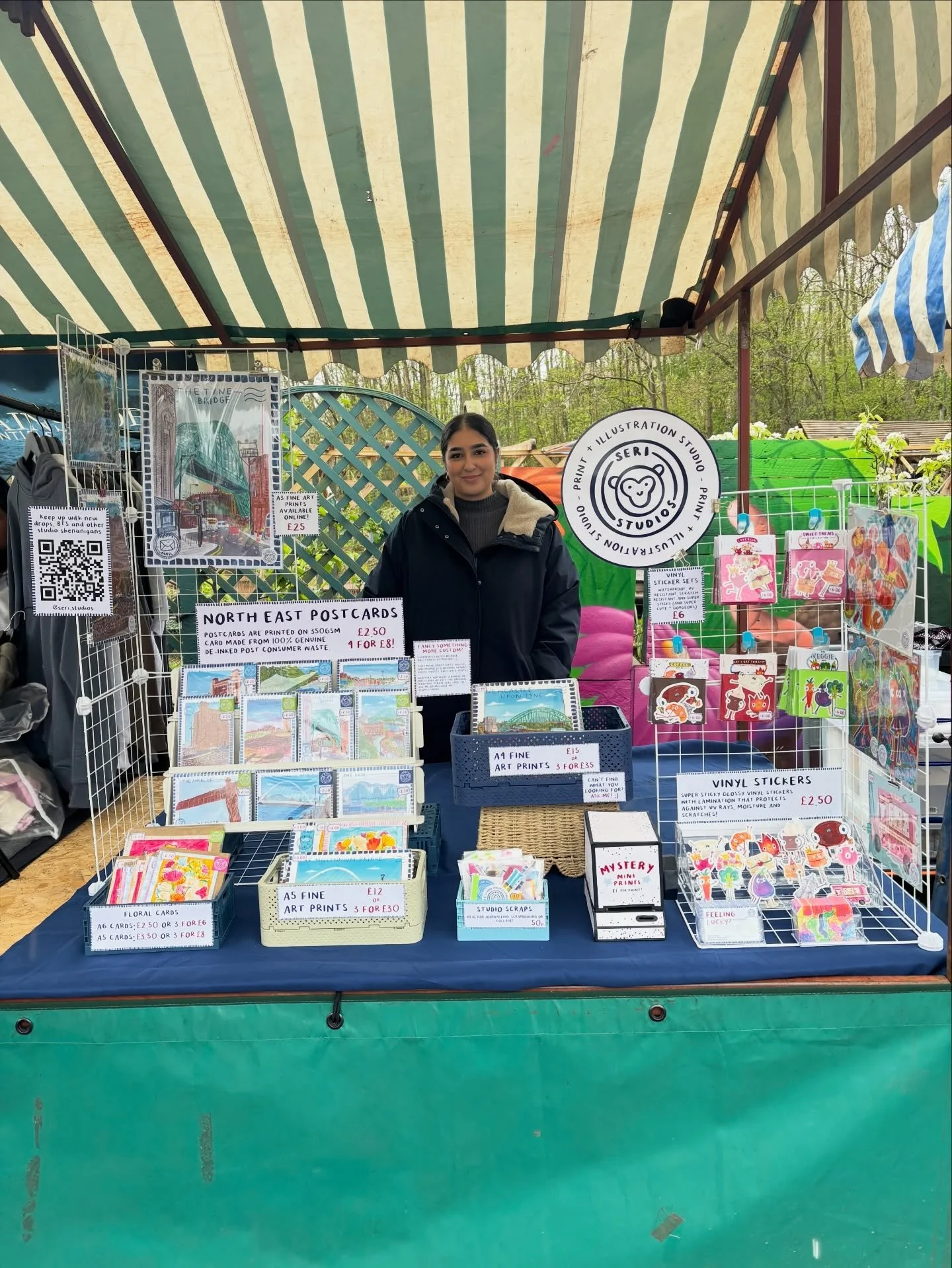 First Ouseburn Market over and done!! I really battled the wind at the start my stickers went flying!!! 

Thank you to everyone who came along and said something nice to me :)) And to my lovely assistant @shehnazzlereads 🙈

A big thank you to @theou