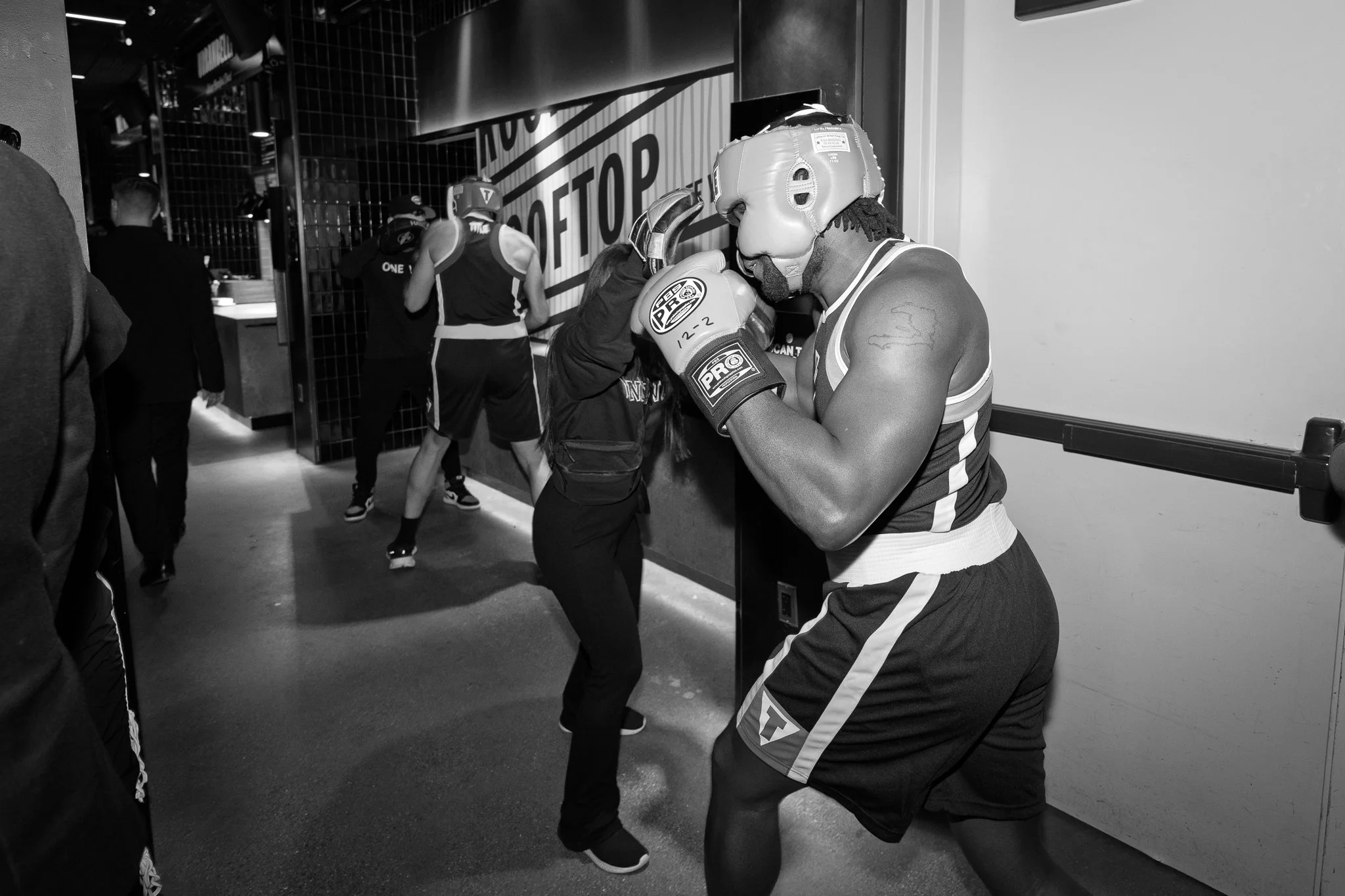 Chicago Riverwalk Family Portraits-26.jpg