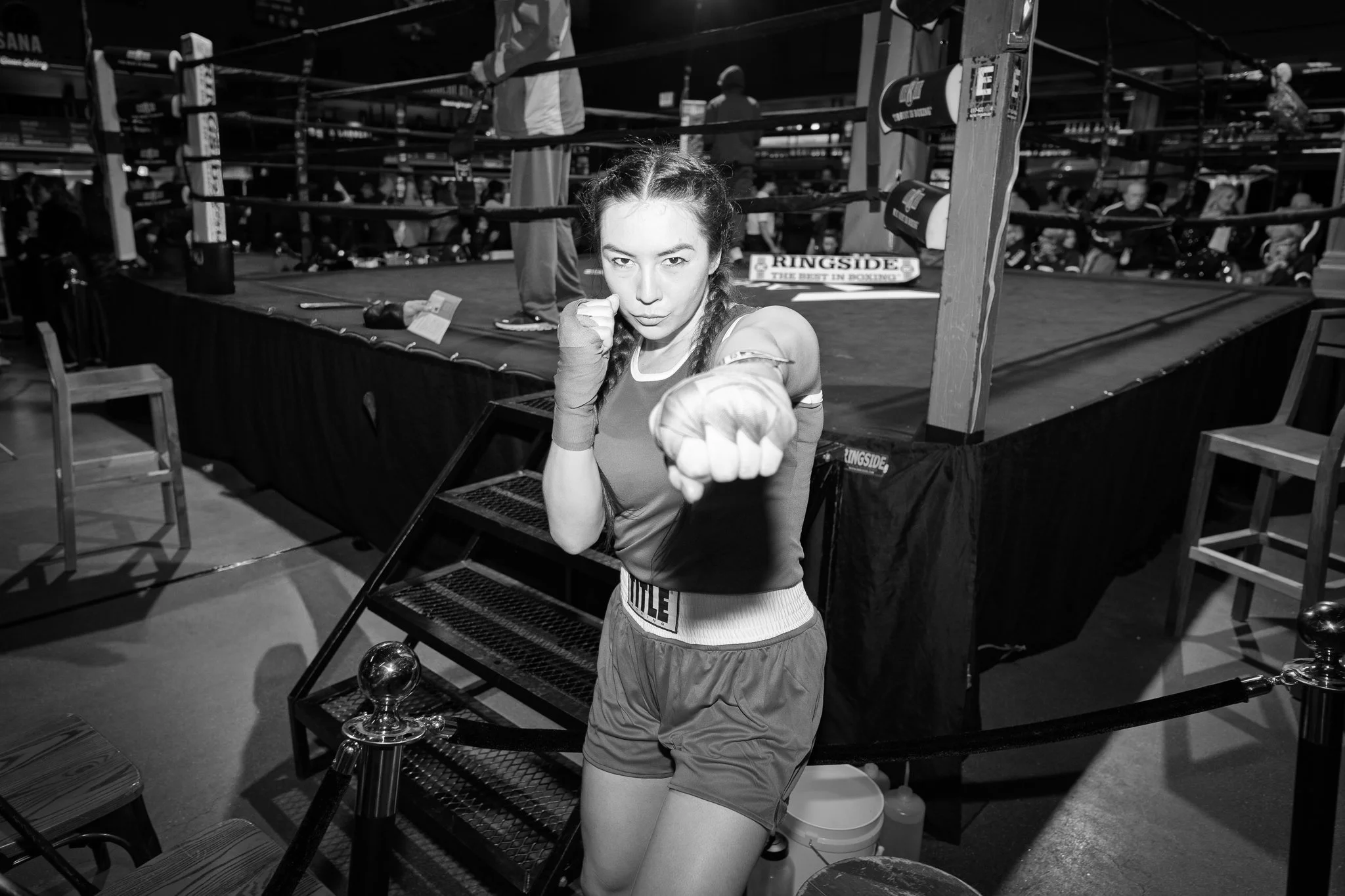 Chicago Riverwalk Family Portraits-32.jpg