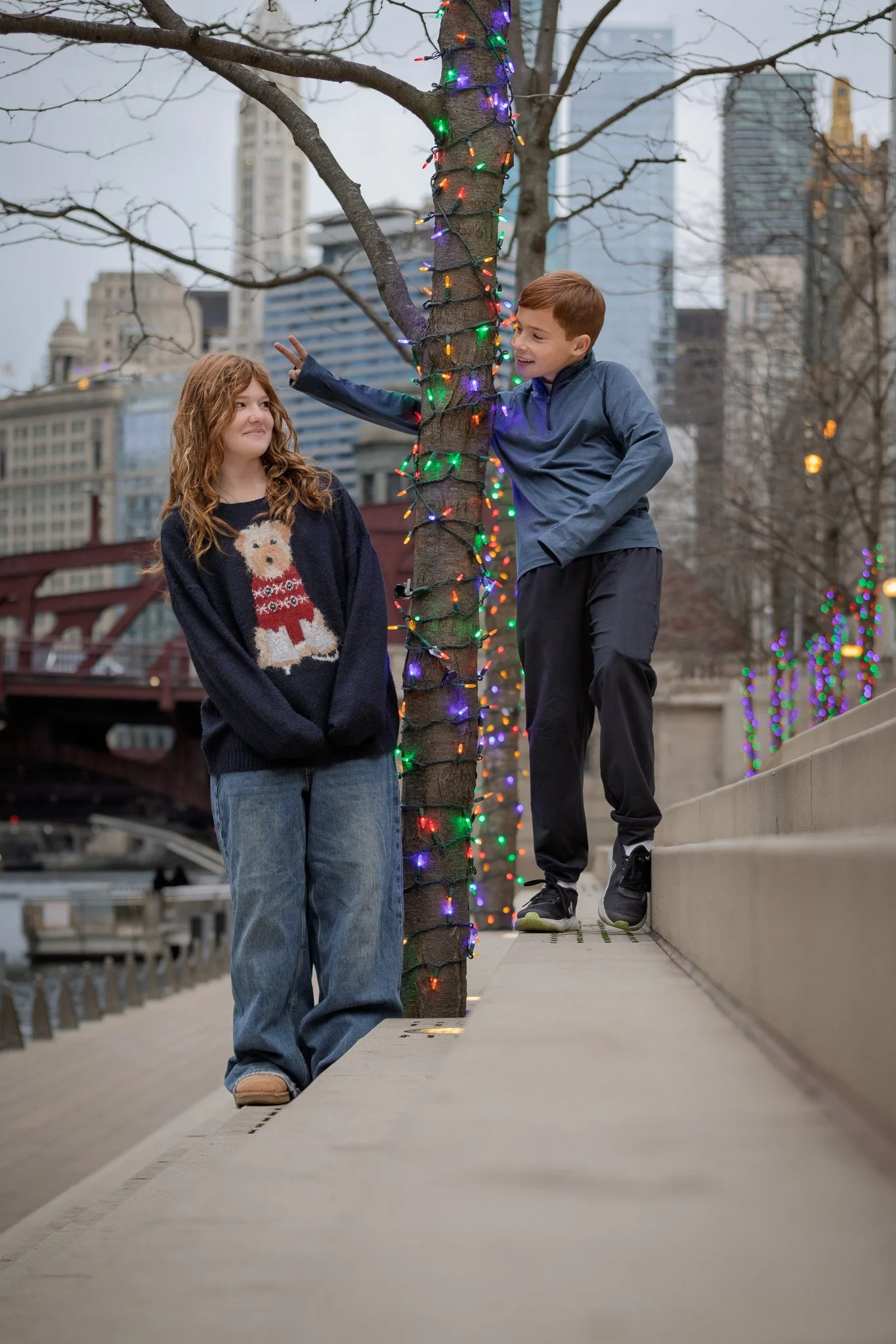 Chicago Riverwalk Family Portraits-06.jpg