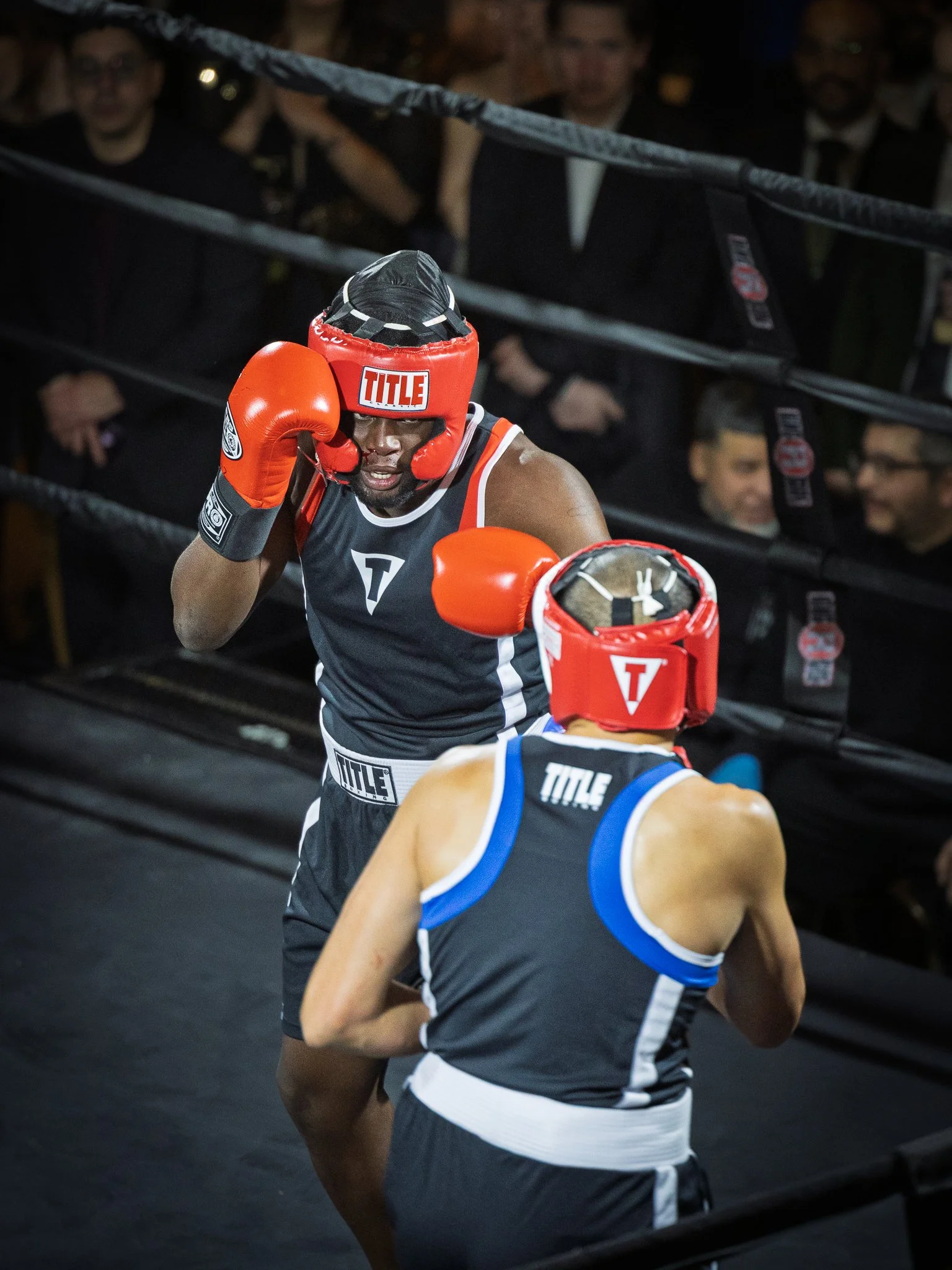 Chicago Riverwalk Family Portraits-28.jpg