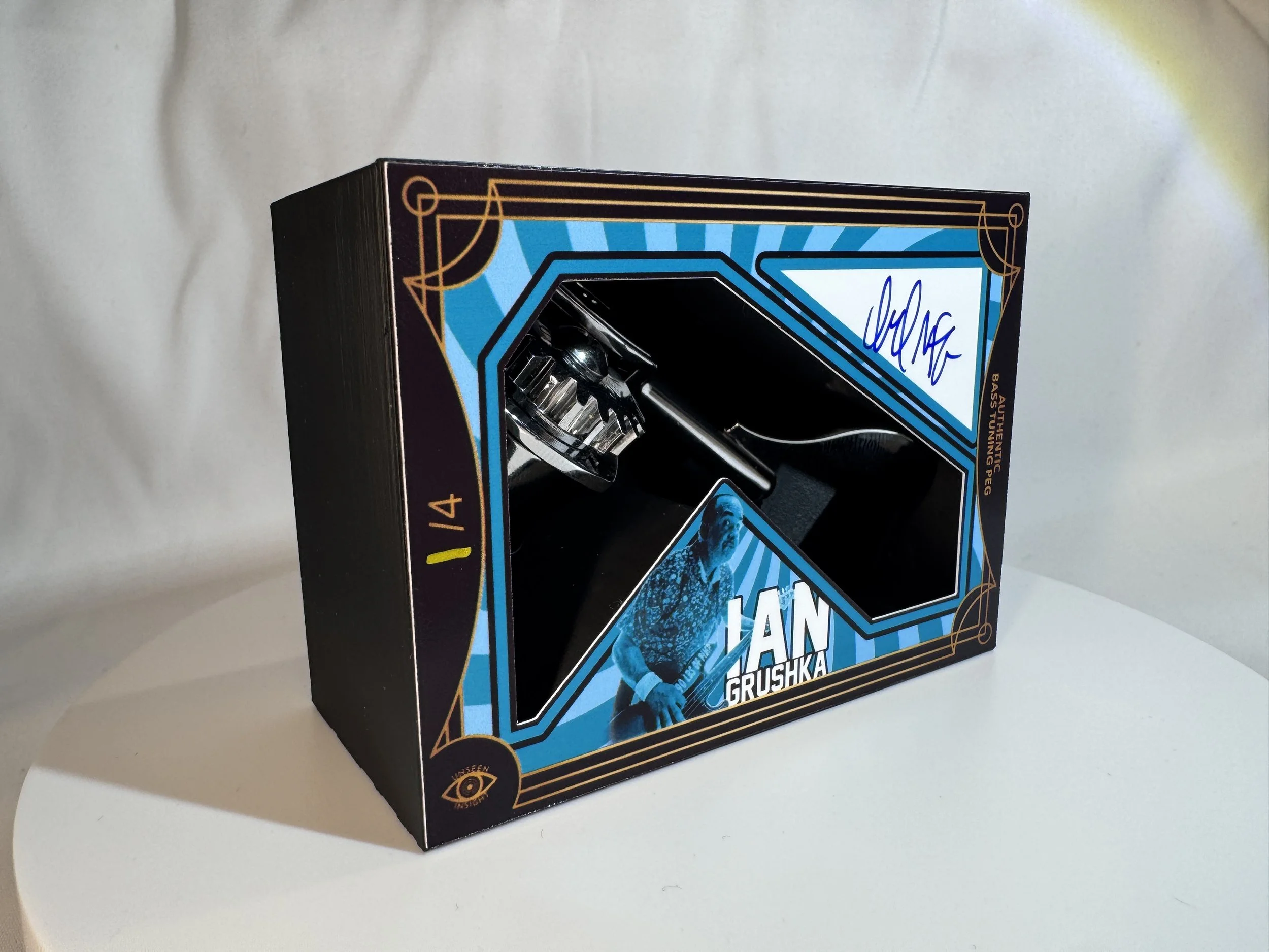 Ian Grushka - Autographed Authentic Bass Guitar Tuning Peg Relic Card #1/4