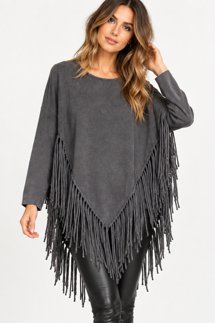 Eternelle-Boho Chic Long Fringe Knit Top OS